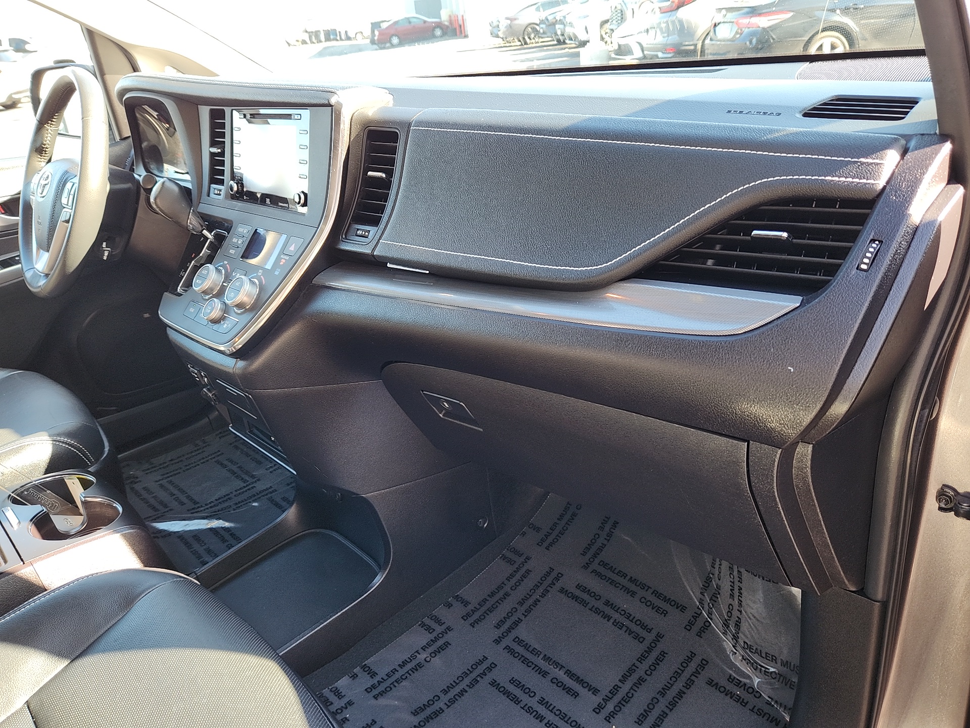 2019 Toyota Sienna SE Premium 32