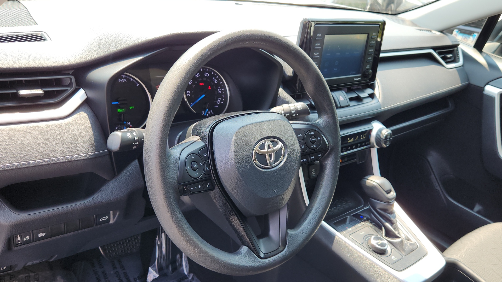 2021 Toyota RAV4 Hybrid XLE 11