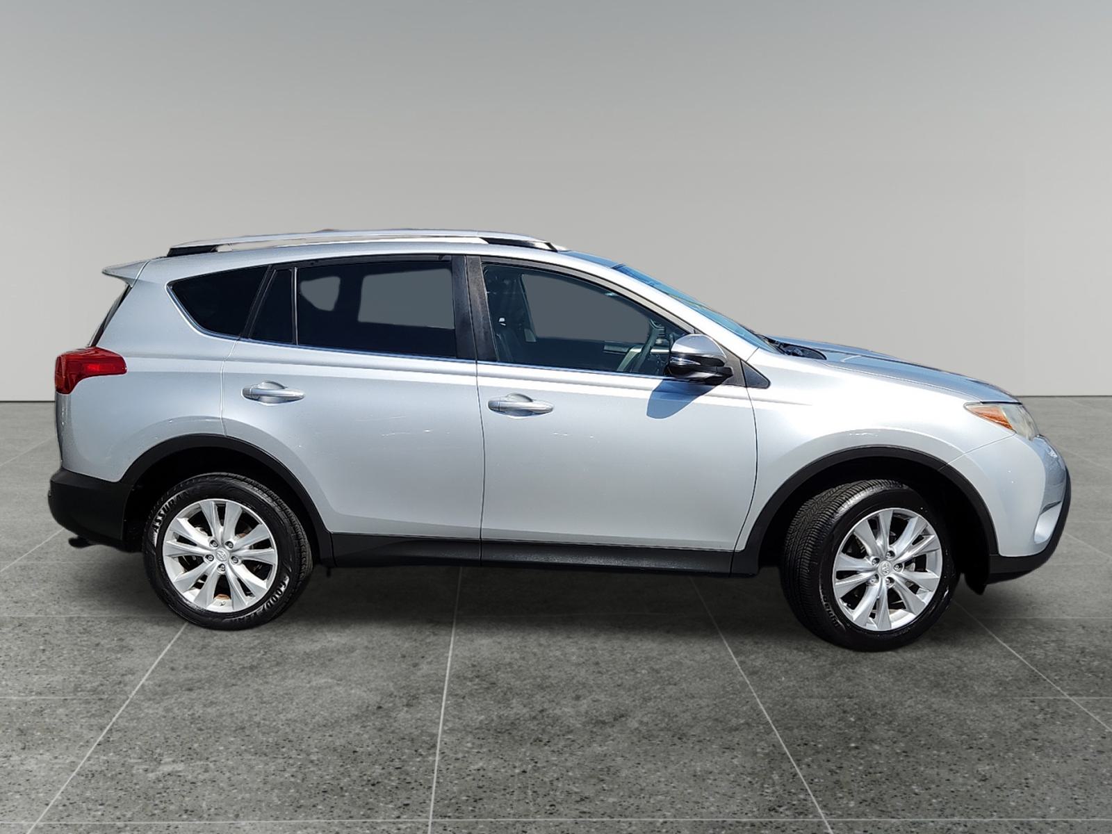 2013 Toyota RAV4 Limited 8