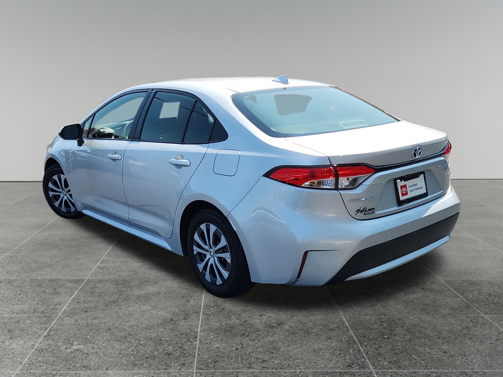 2022 Toyota Corolla Hybrid LE 5