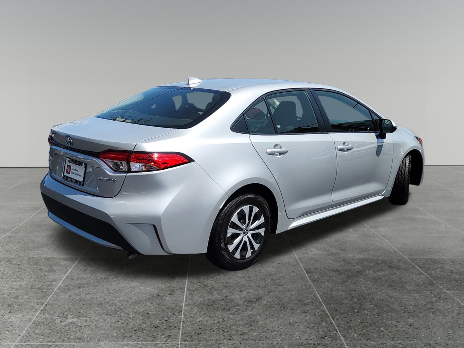 2022 Toyota Corolla Hybrid LE 7