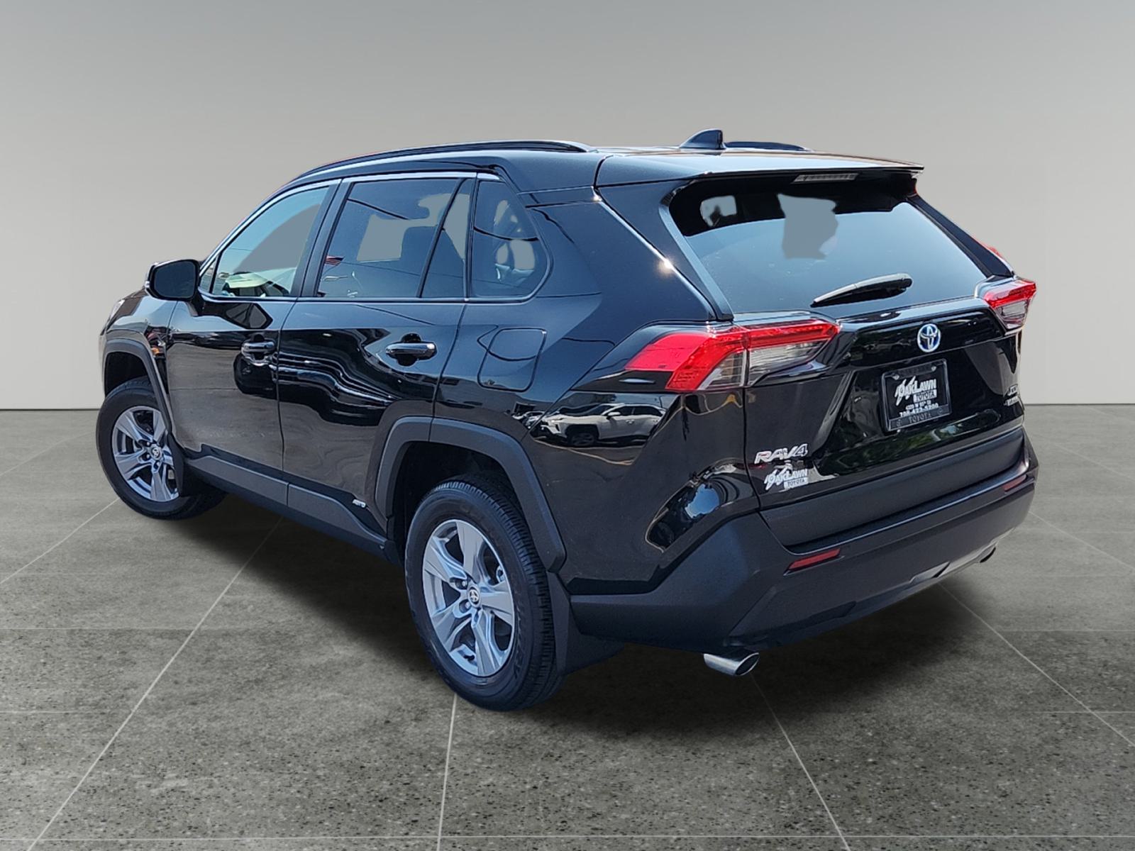 2022 Toyota RAV4 Hybrid XLE 5