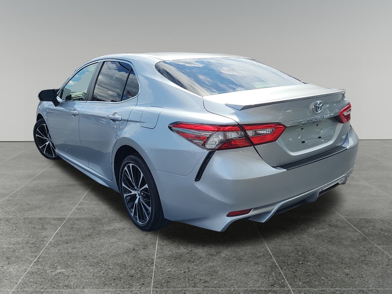 2018 Toyota Camry SE 5