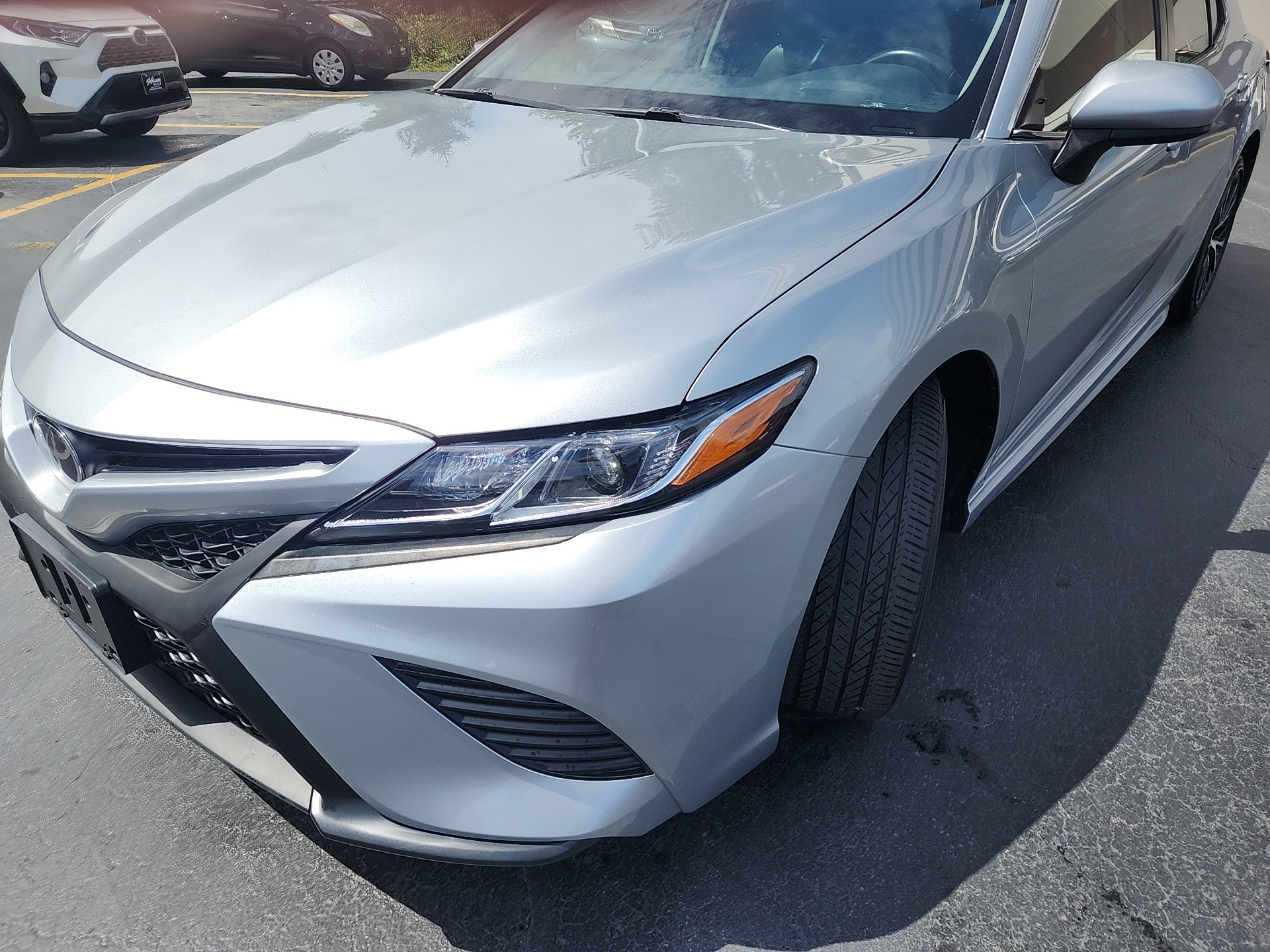 2018 Toyota Camry SE 9