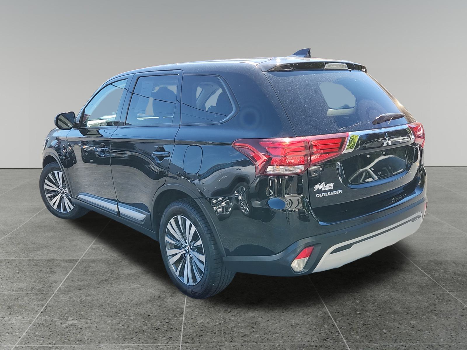 2020 Mitsubishi Outlander ES 5