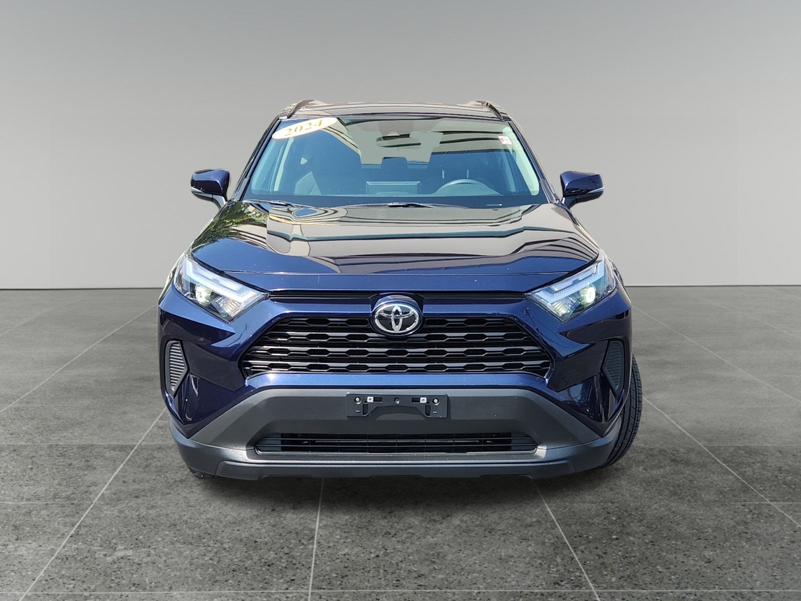 2024 Toyota RAV4 XLE 2