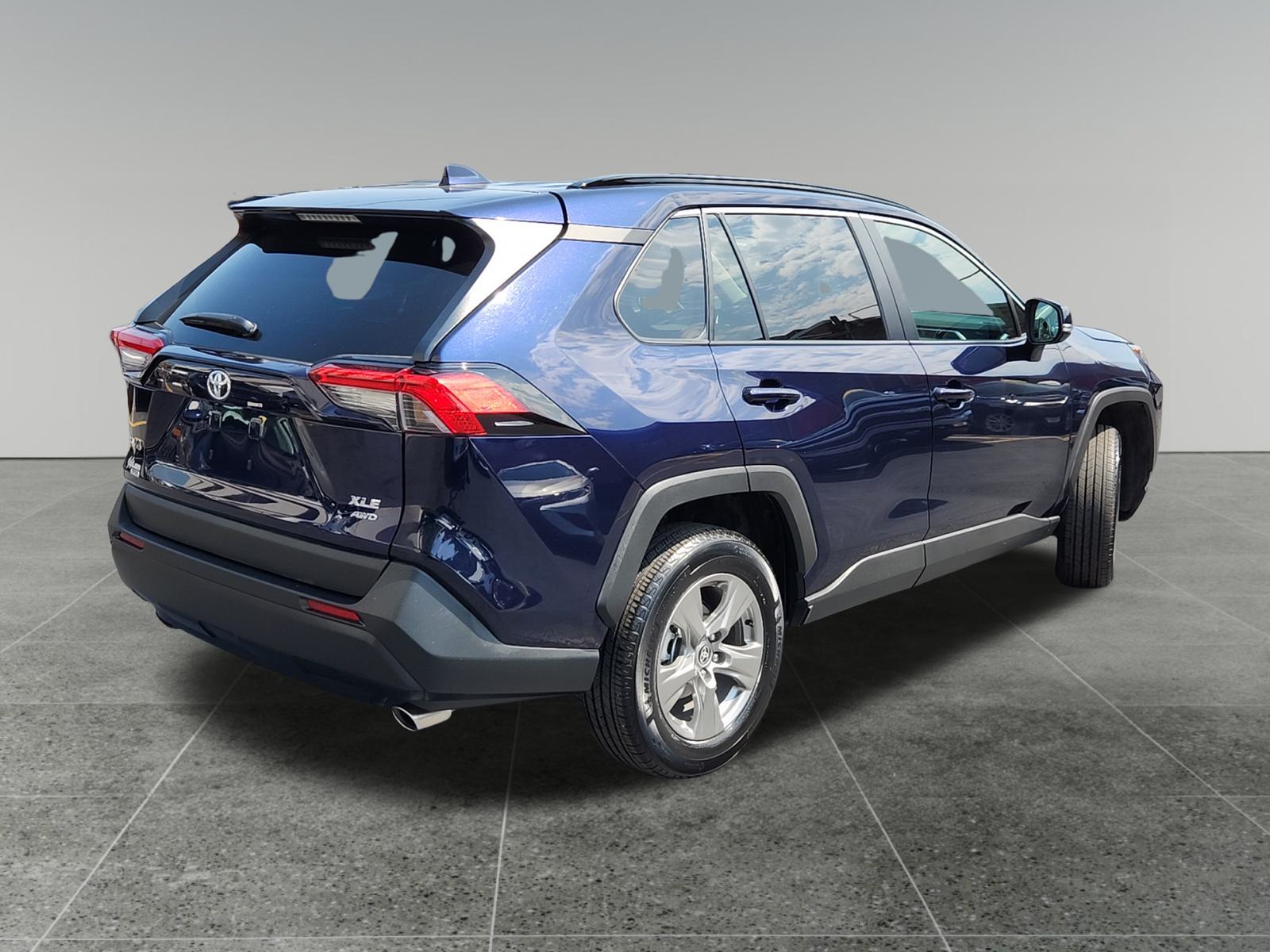 2024 Toyota RAV4 XLE 7