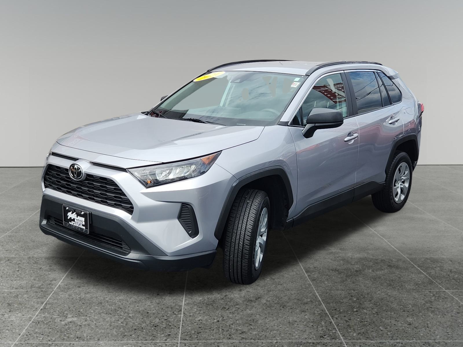 2021 Toyota RAV4 LE 3