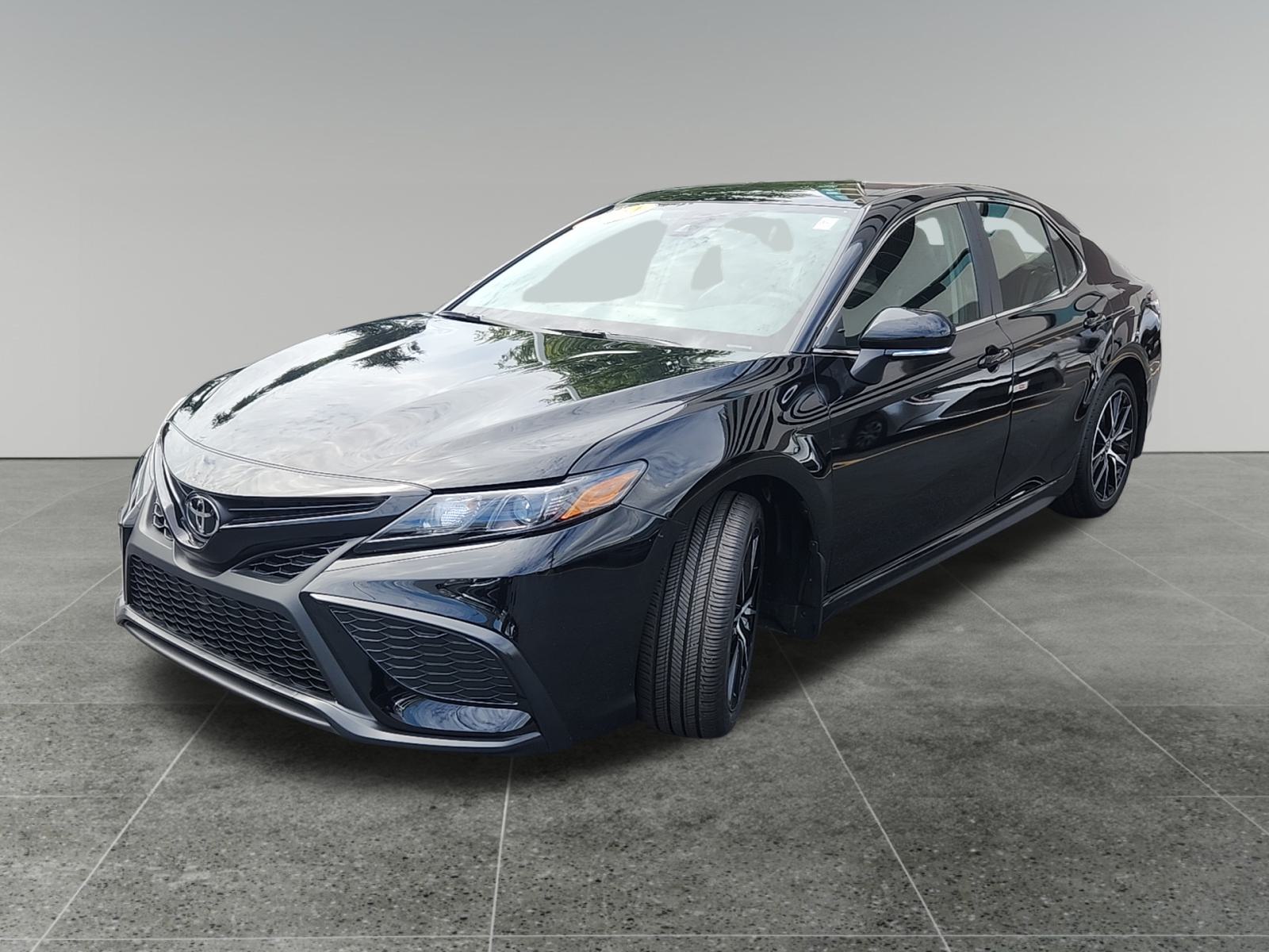 2024 Toyota Camry SE 3