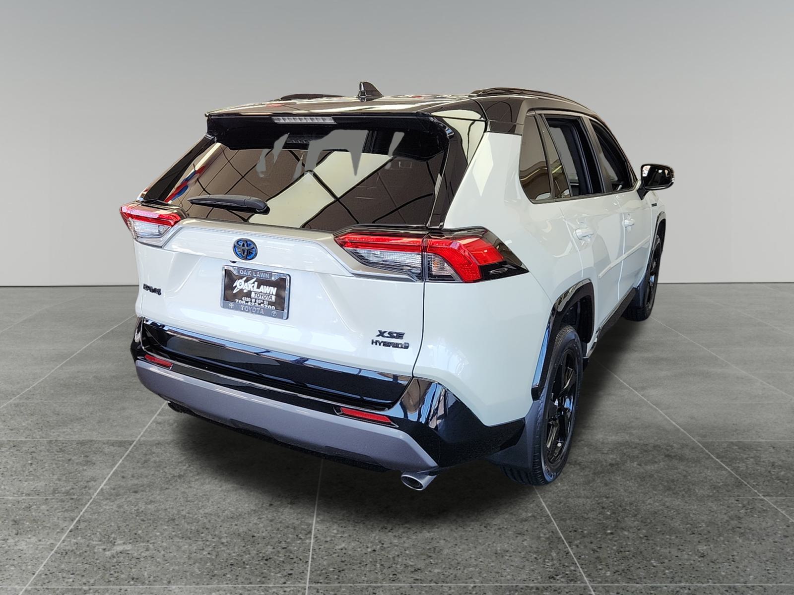 2021 Toyota RAV4 Hybrid XSE 7