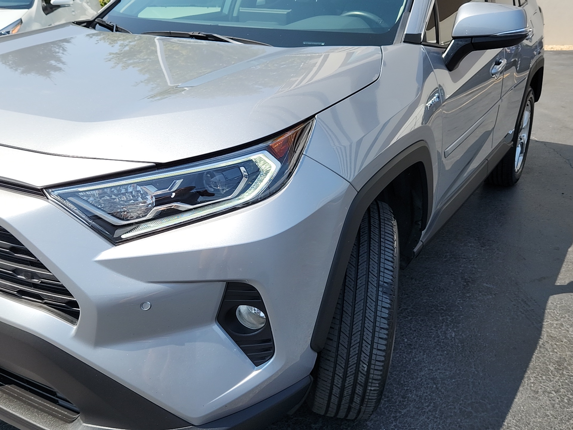 2021 Toyota RAV4 Hybrid XLE Premium 9