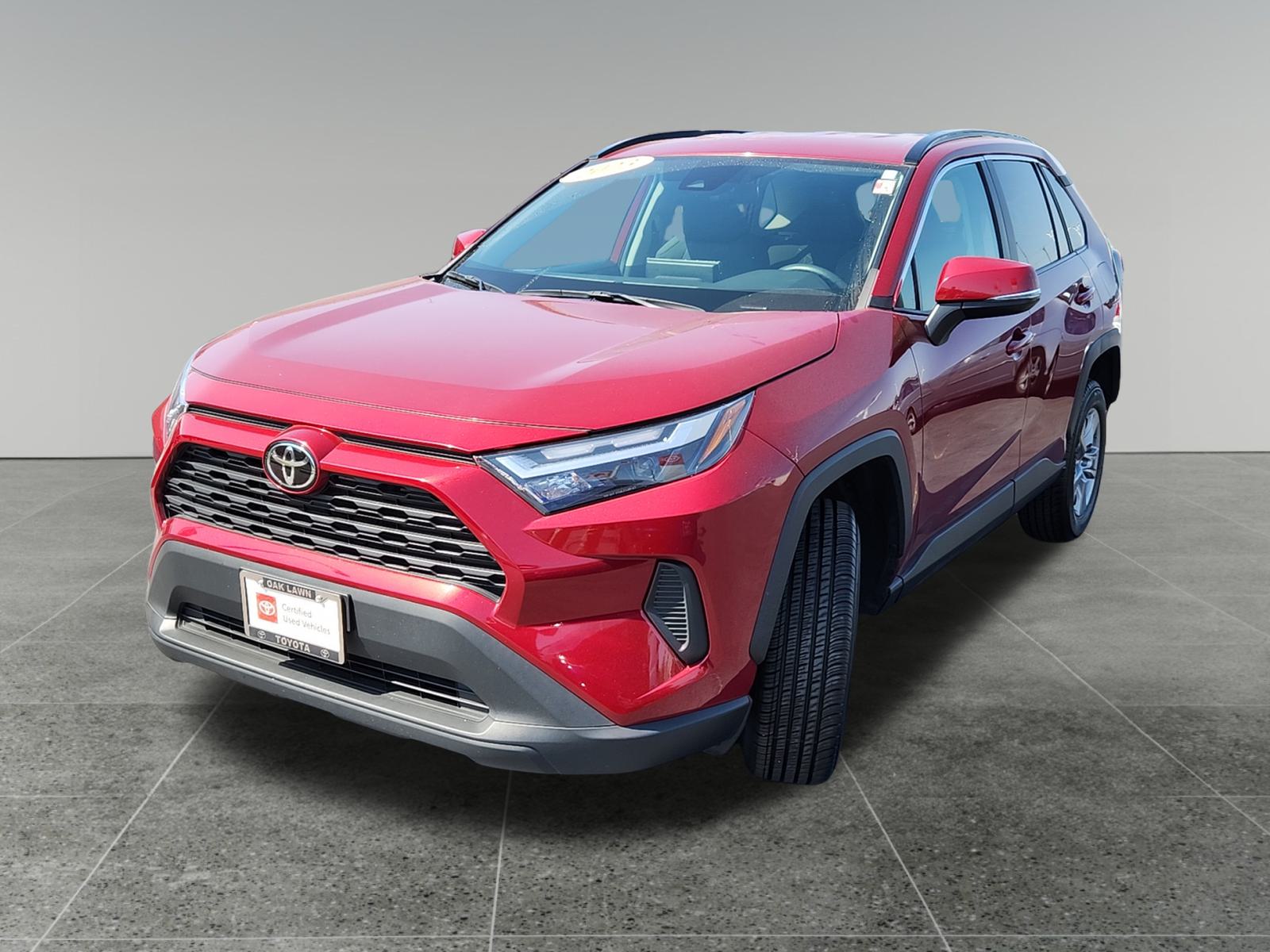 2023 Toyota RAV4 XLE 3