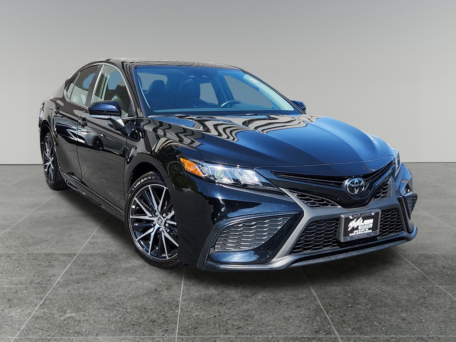 2024 Toyota Camry SE 1