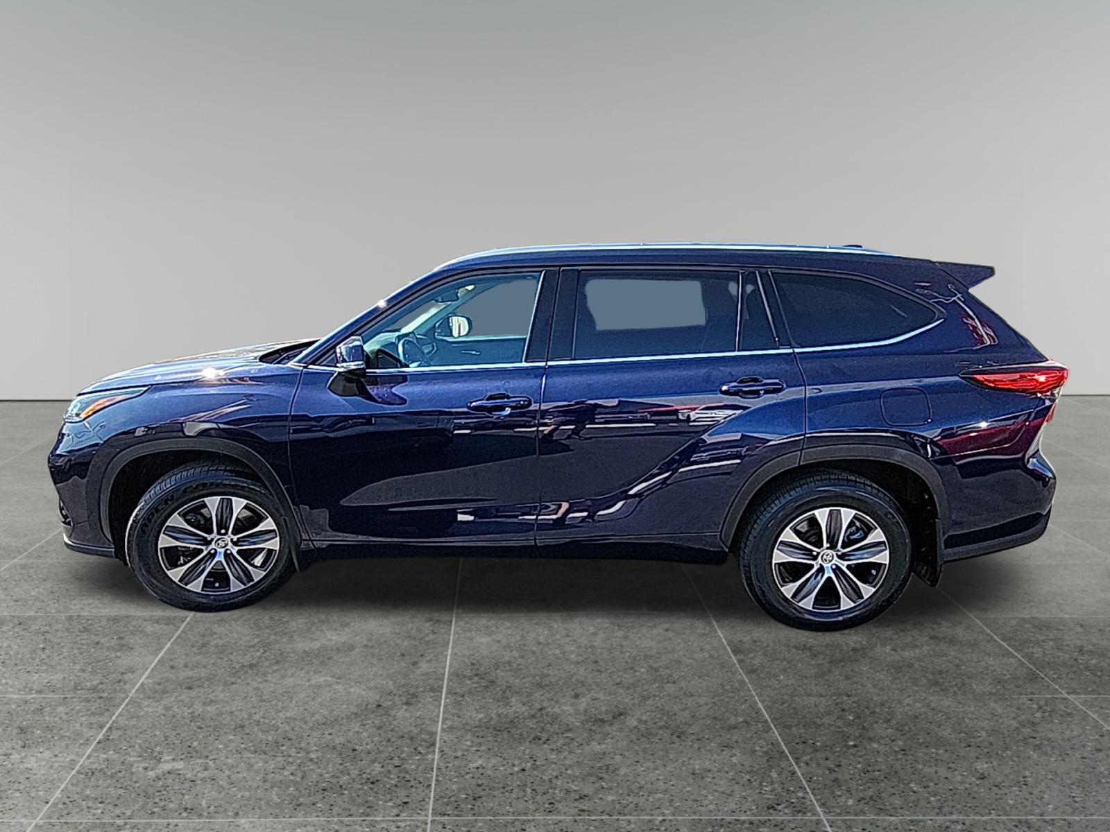 2021 Toyota Highlander XLE 4