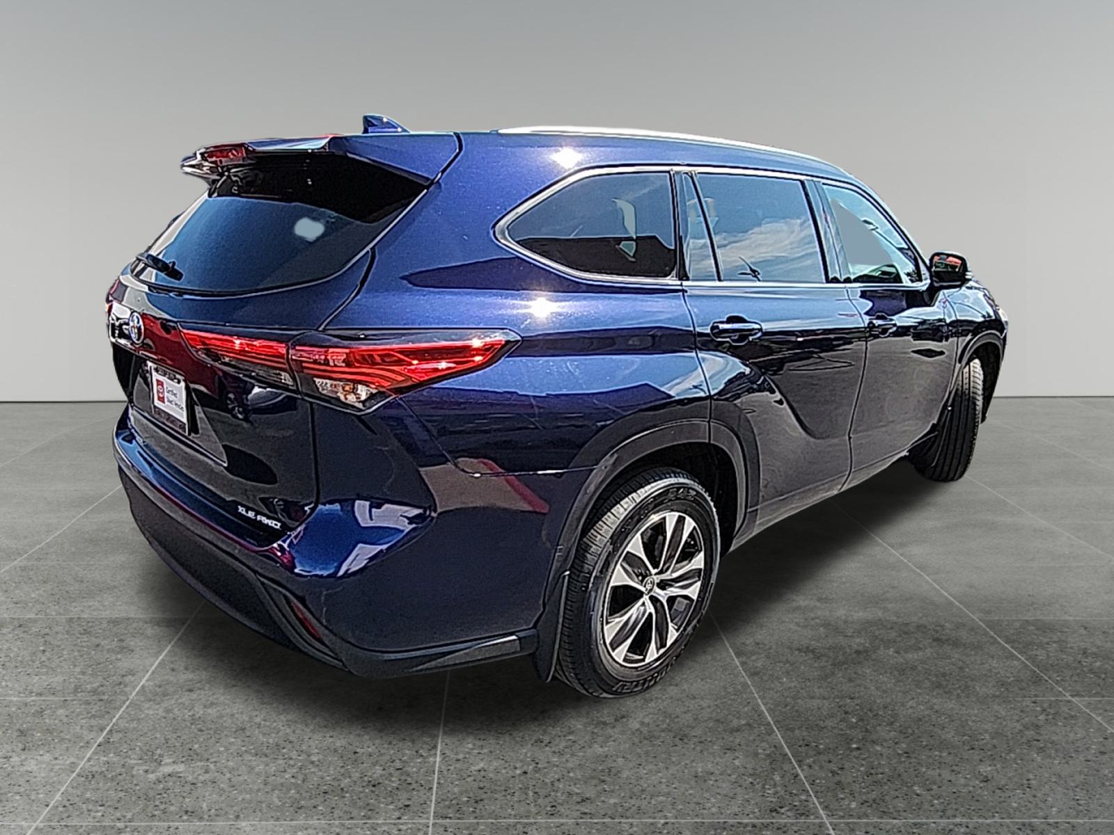 2021 Toyota Highlander XLE 7