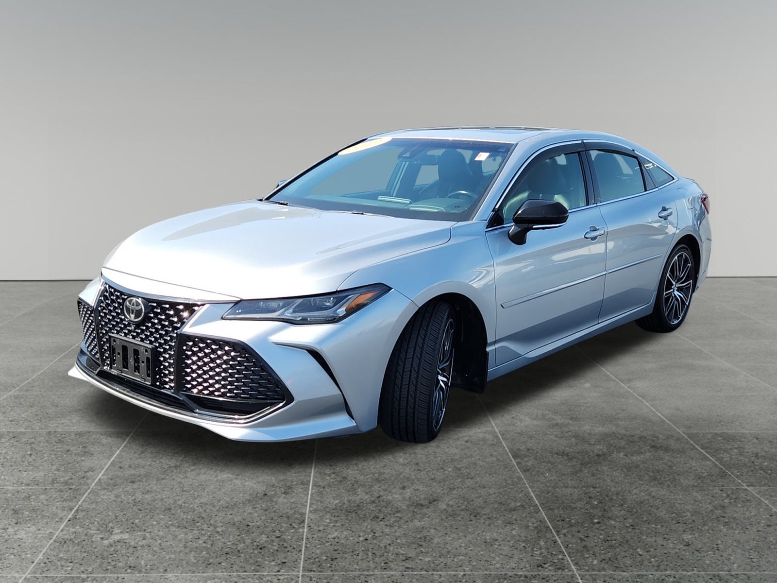 2019 Toyota Avalon XLE 3