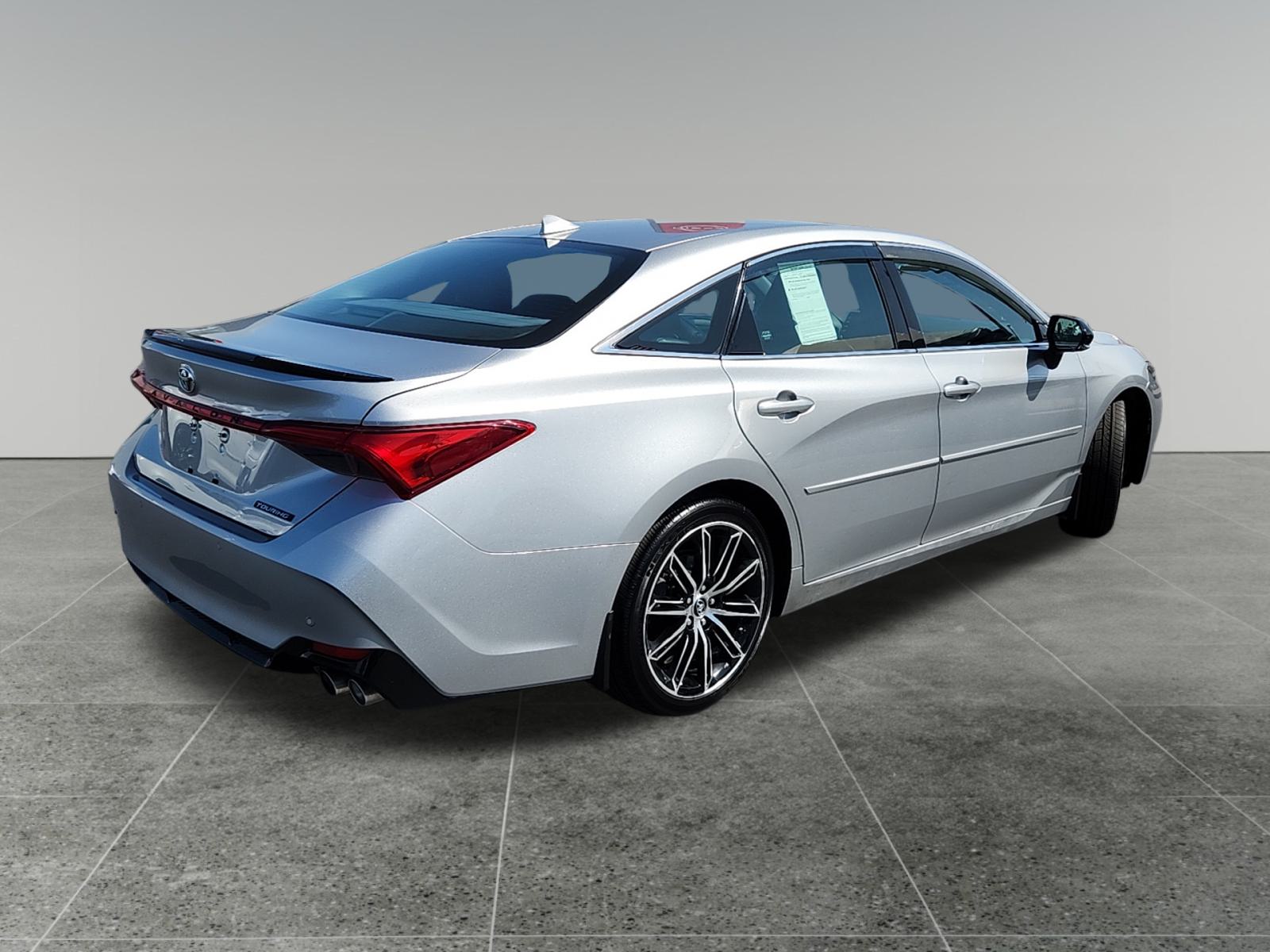 2019 Toyota Avalon XLE 7