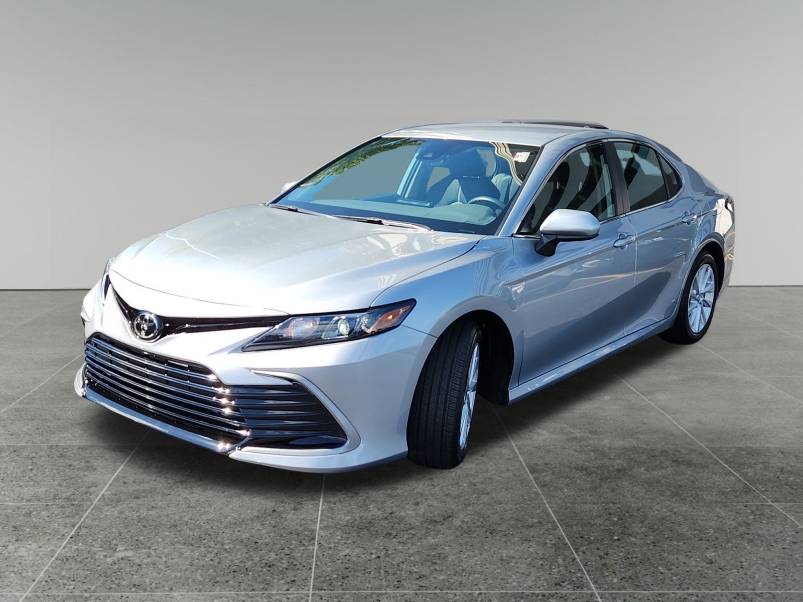 2024 Toyota Camry LE 3