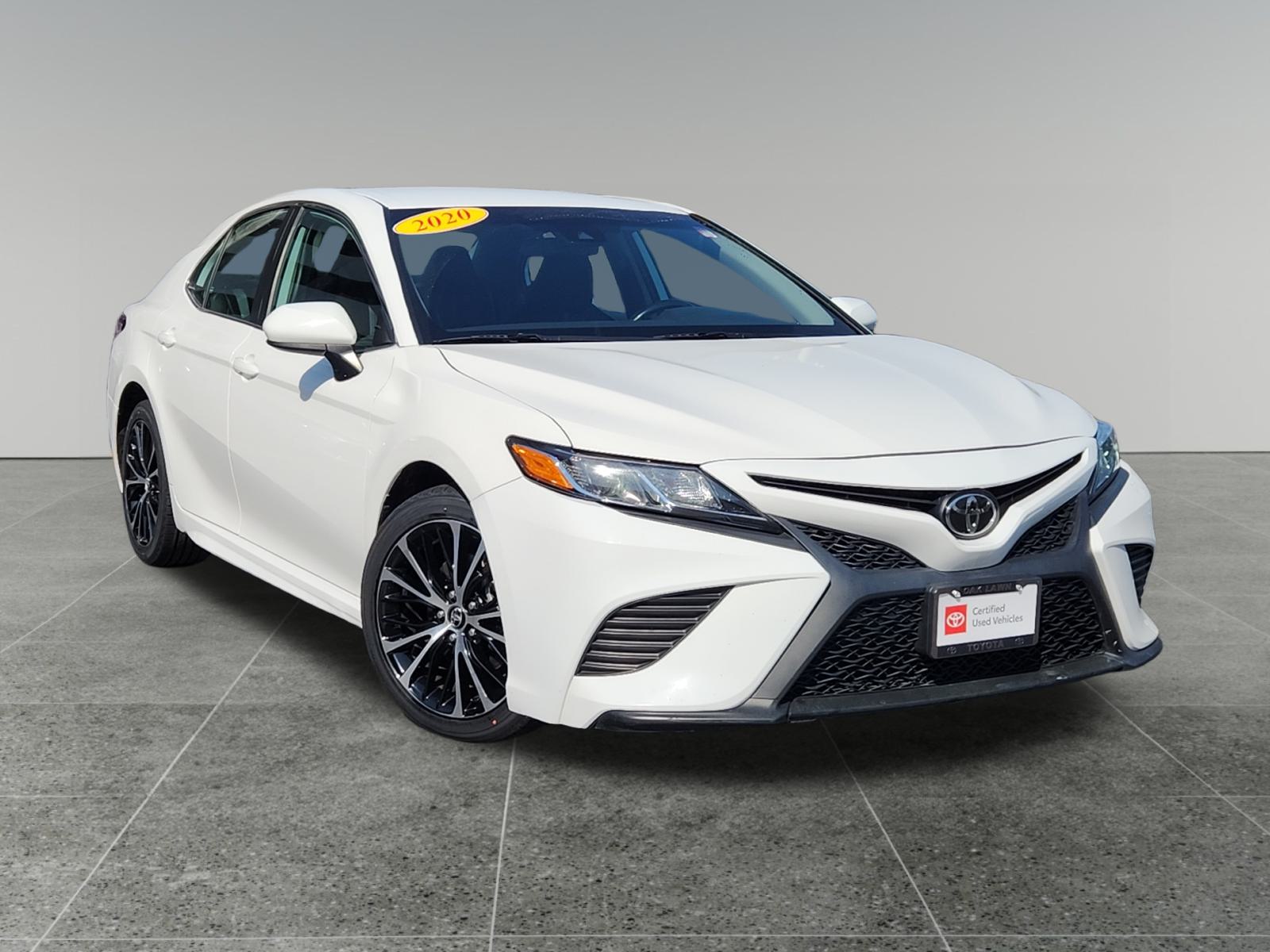 2020 Toyota Camry SE 1