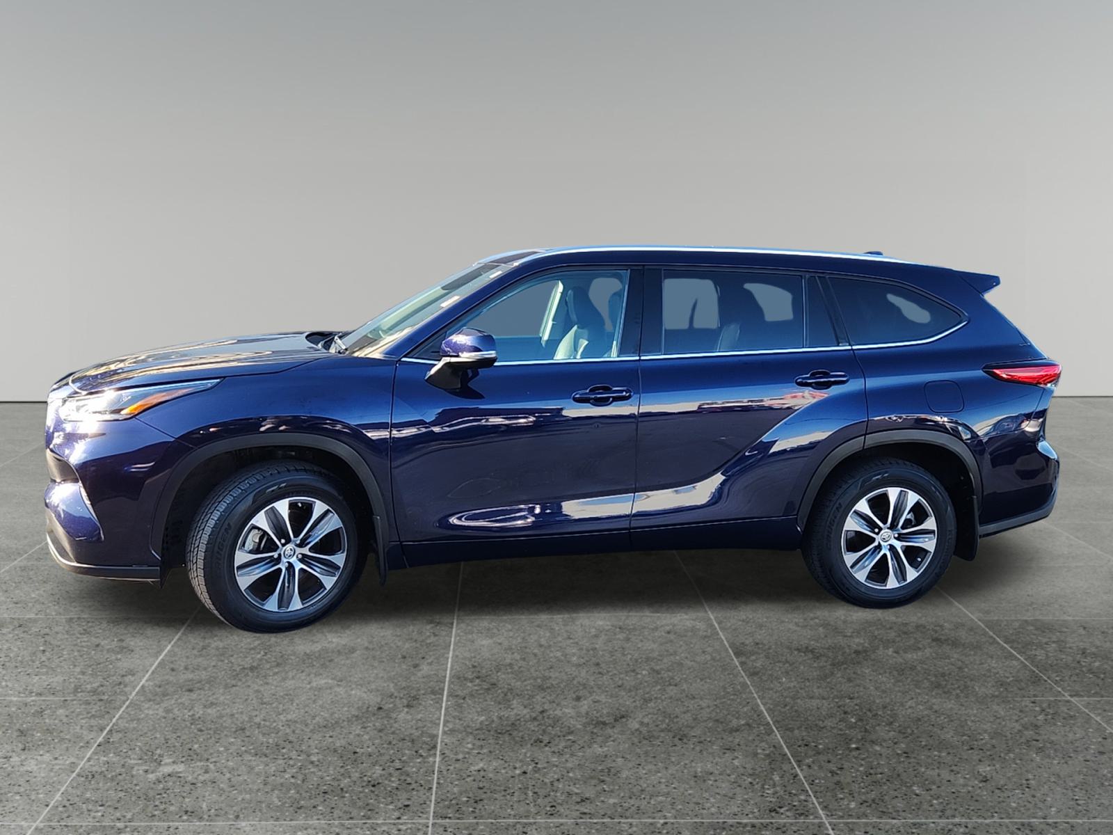 2021 Toyota Highlander XLE 4