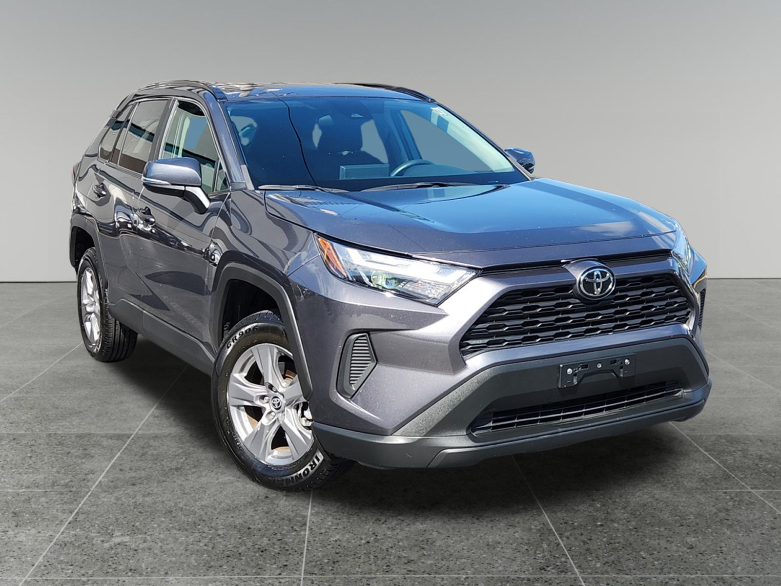 2022 Toyota RAV4 XLE 1