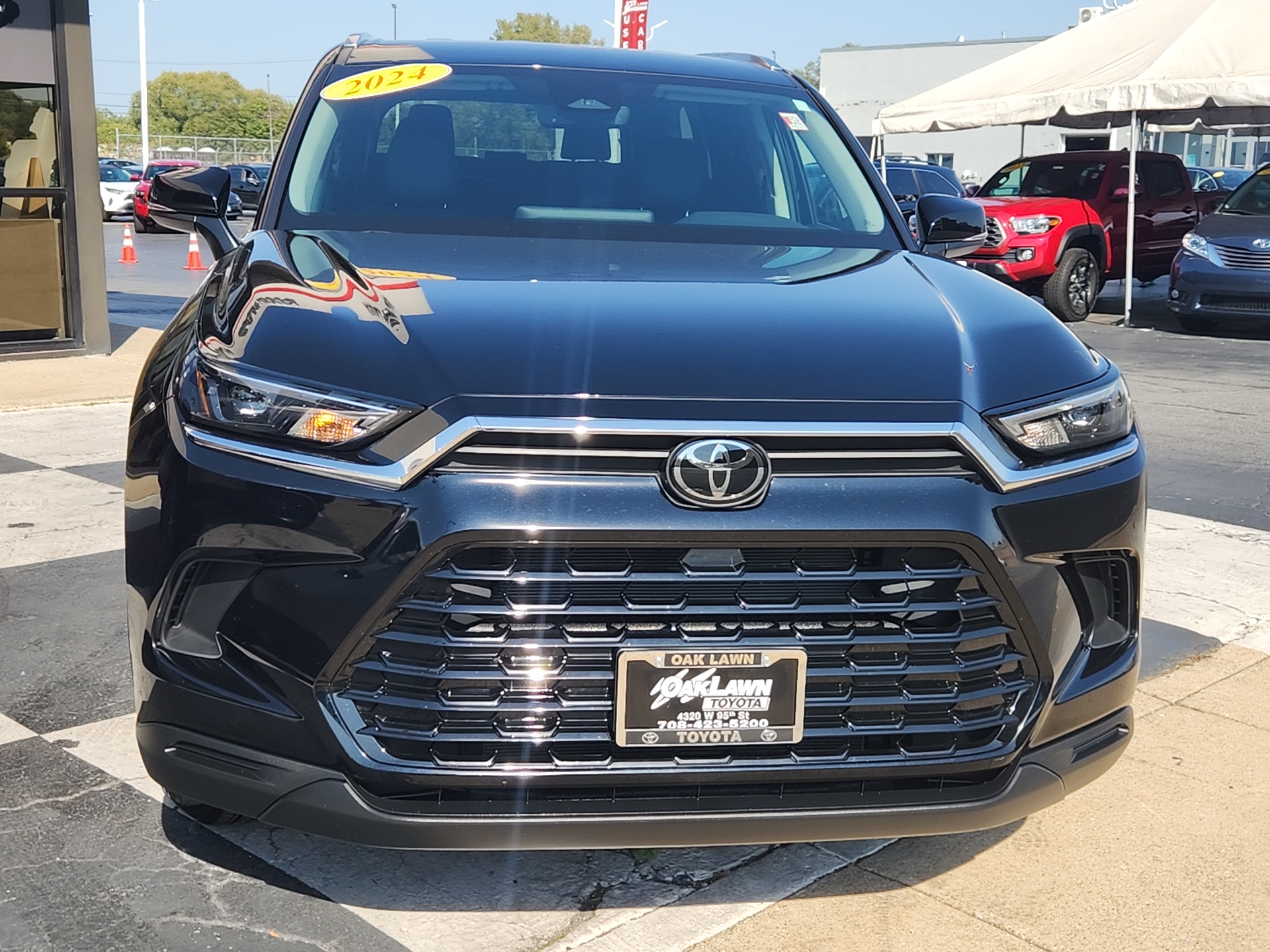 2024 Toyota Grand Highlander XLE 2