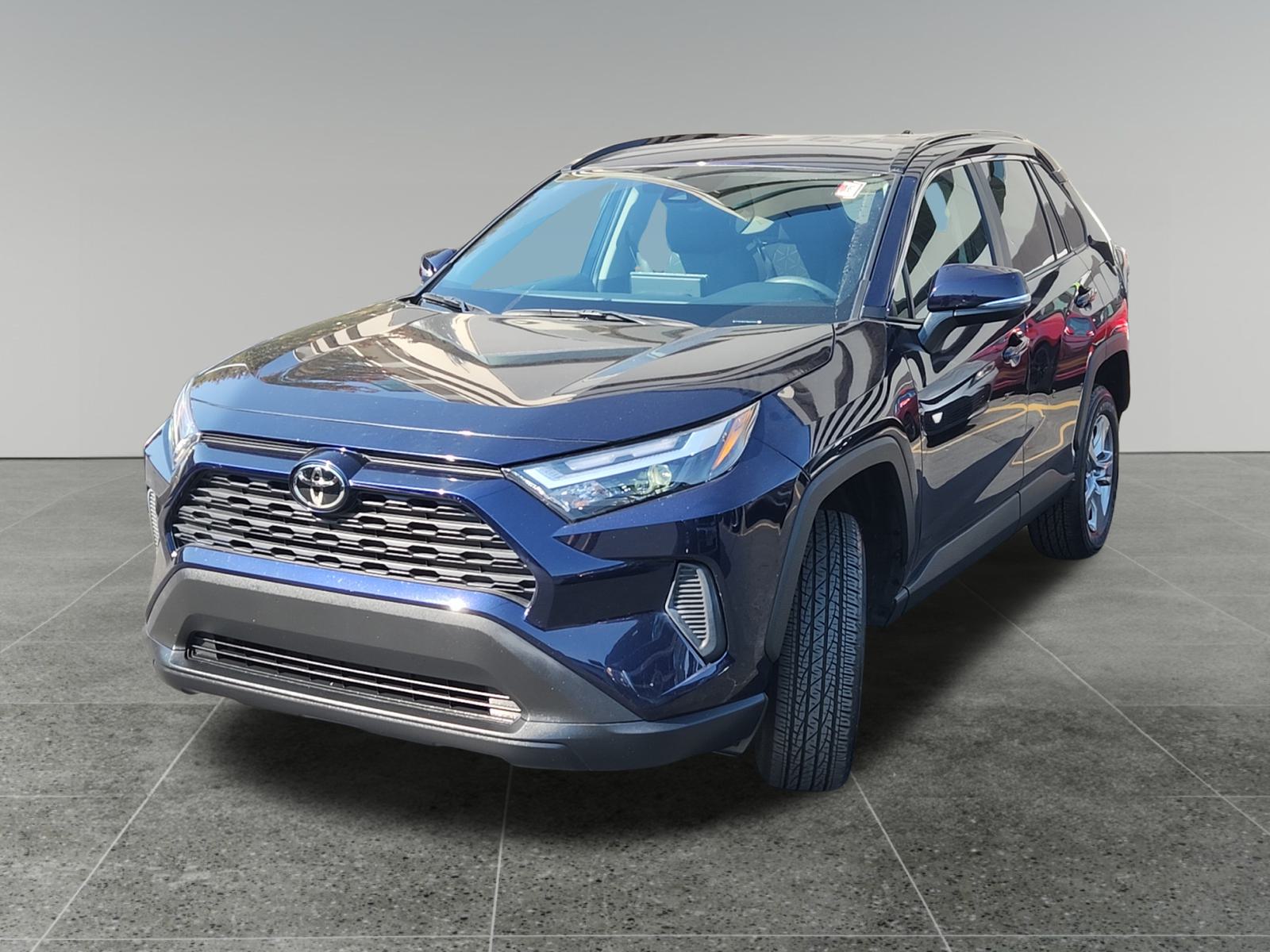 2024 Toyota RAV4 XLE 3