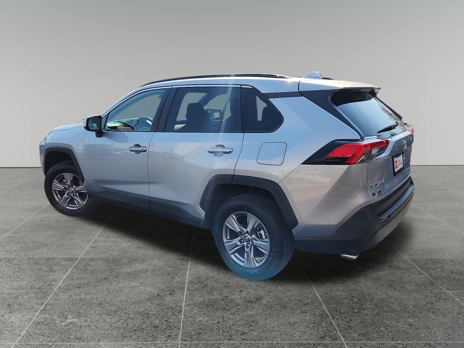 2024 Toyota RAV4 XLE 5