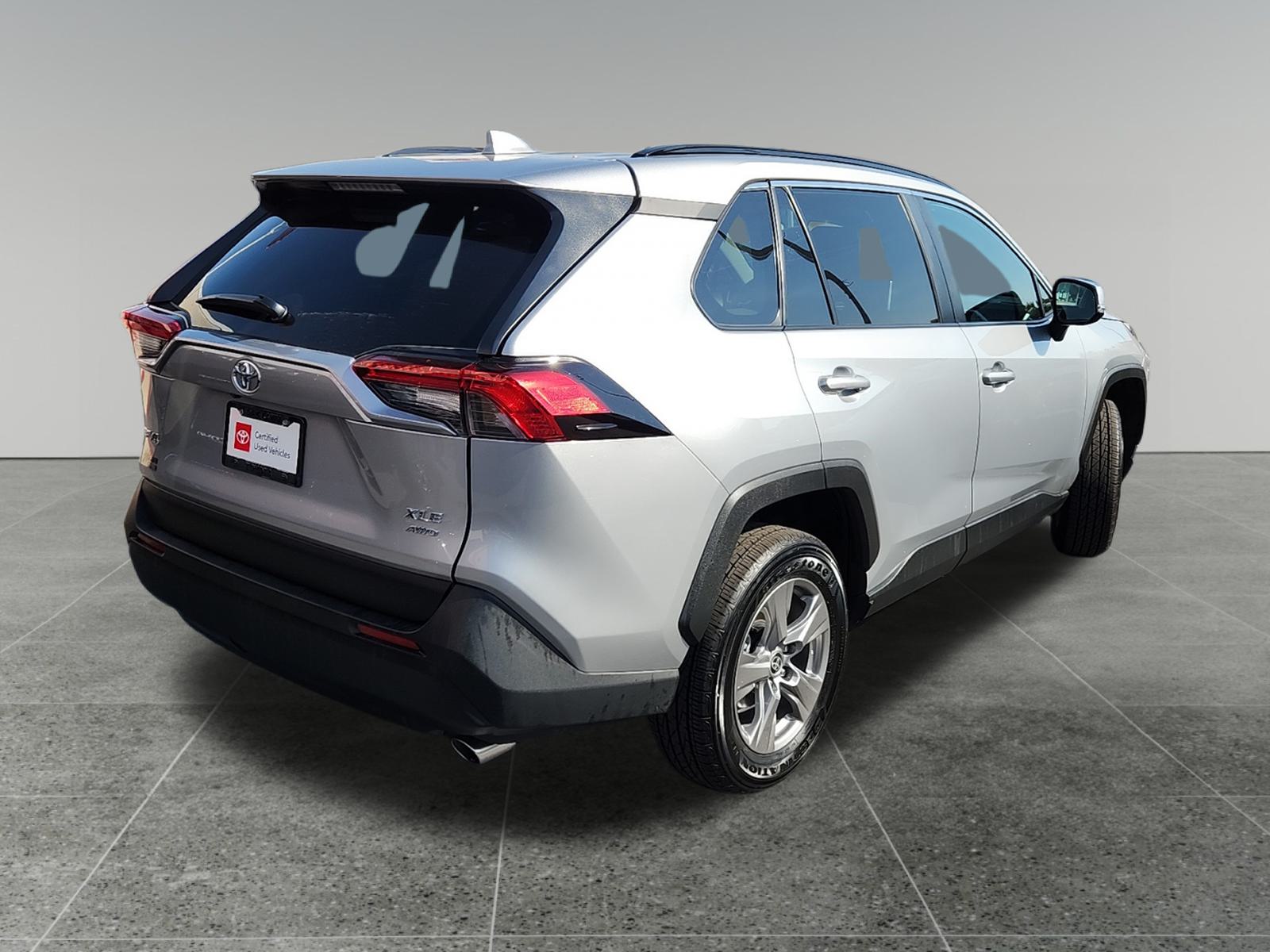 2024 Toyota RAV4 XLE 7