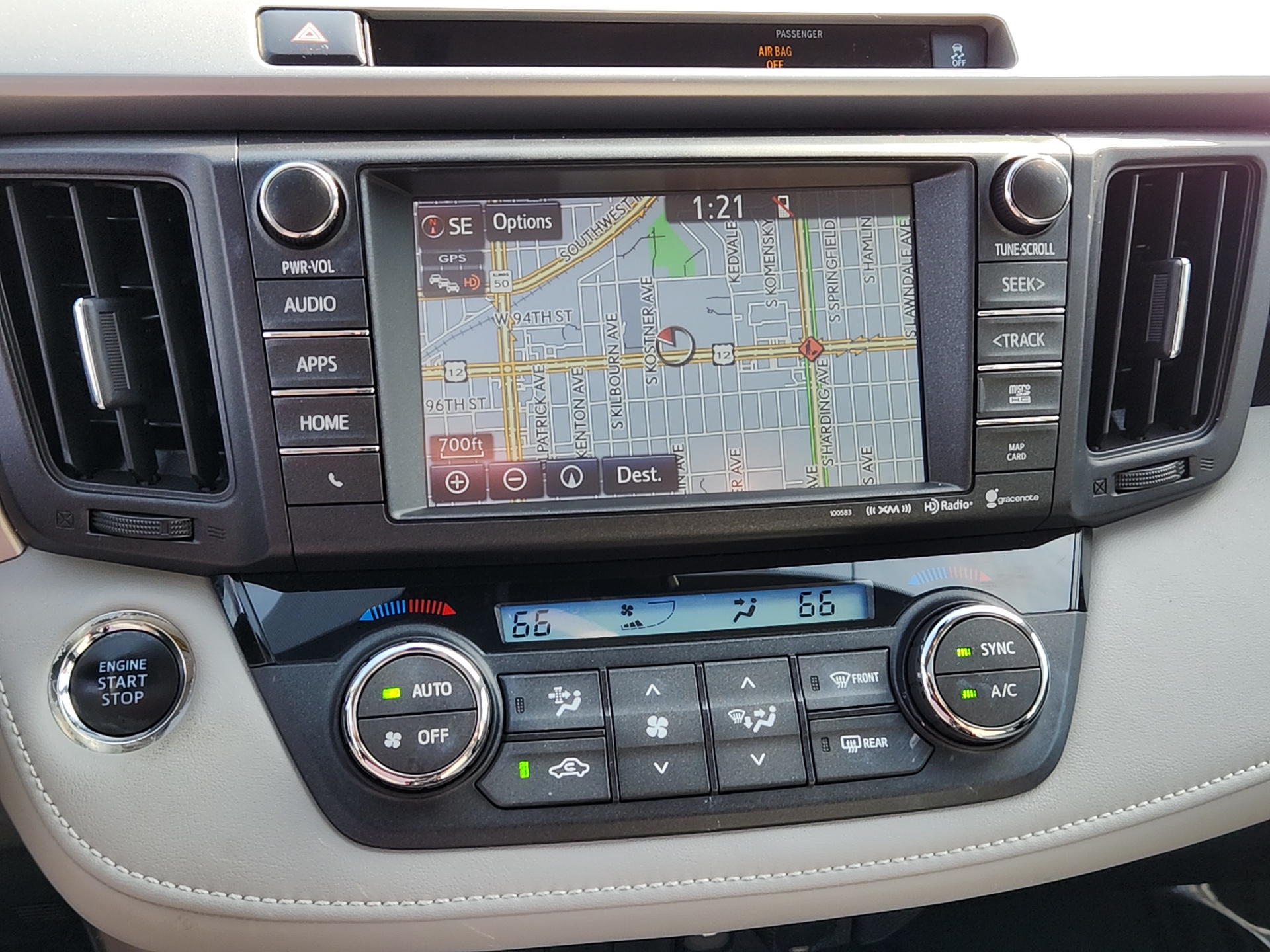 2016 Toyota RAV4 XLE 14