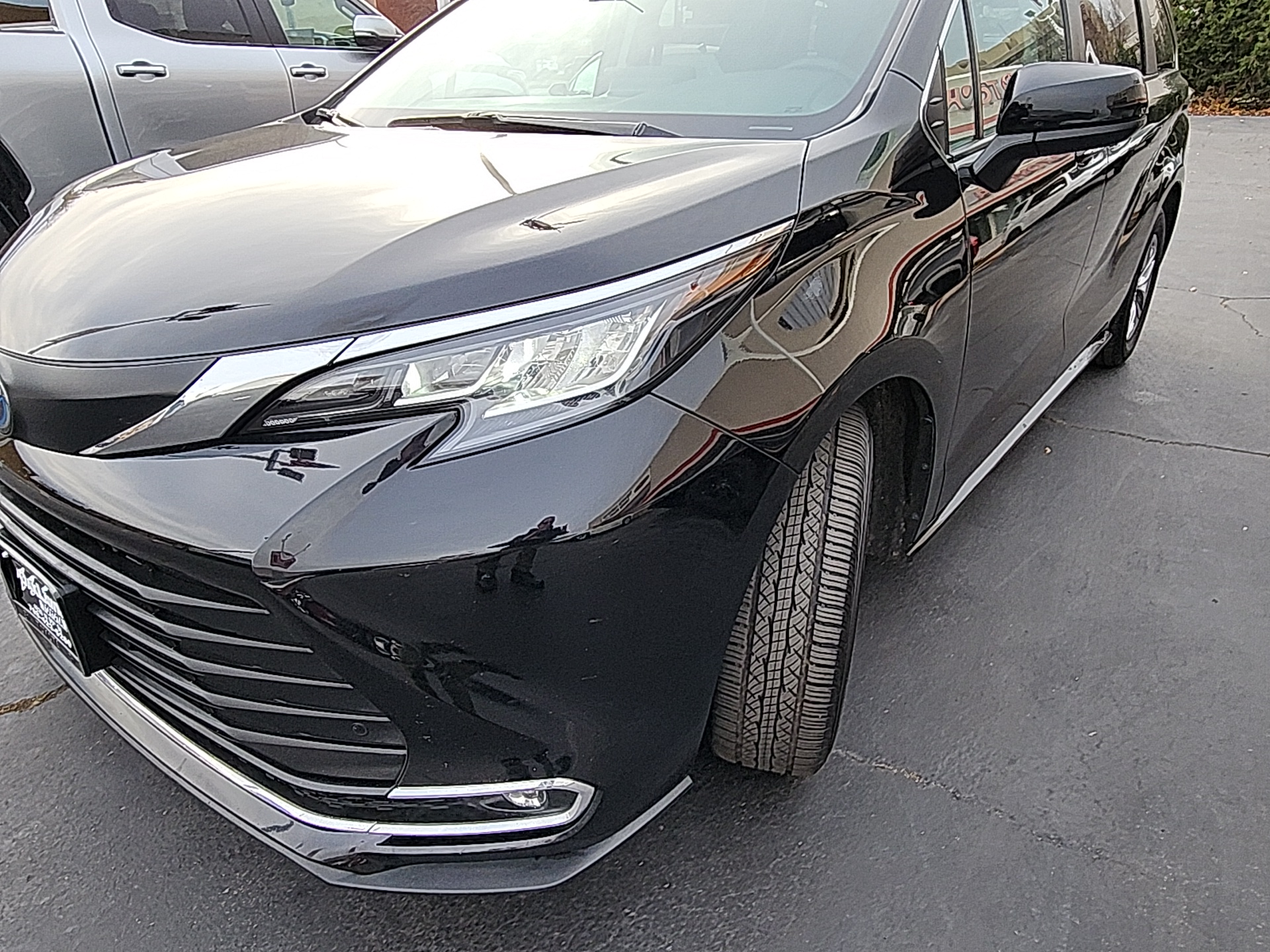 2023 Toyota Sienna XLE 9