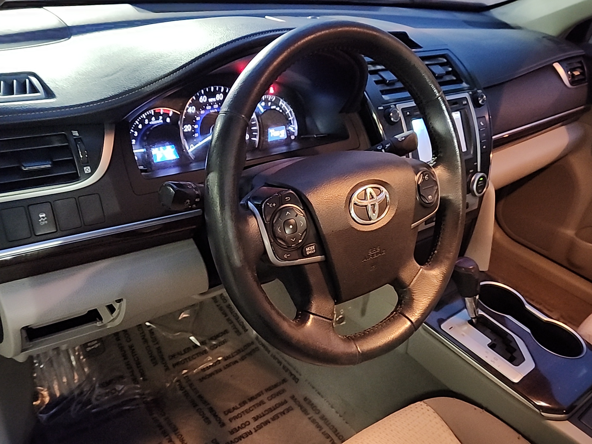 2012 Toyota Camry L 10