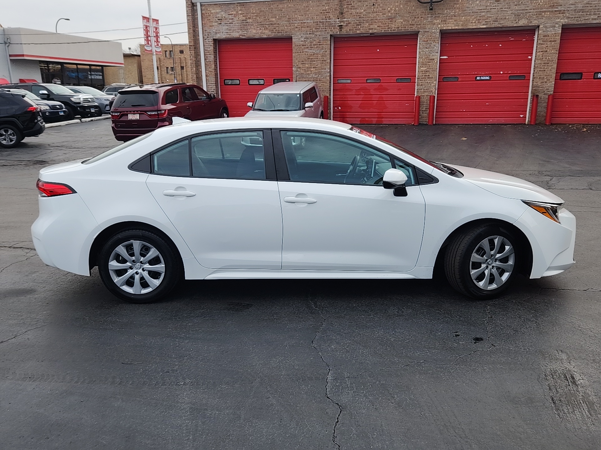 2021 Toyota Corolla LE 8