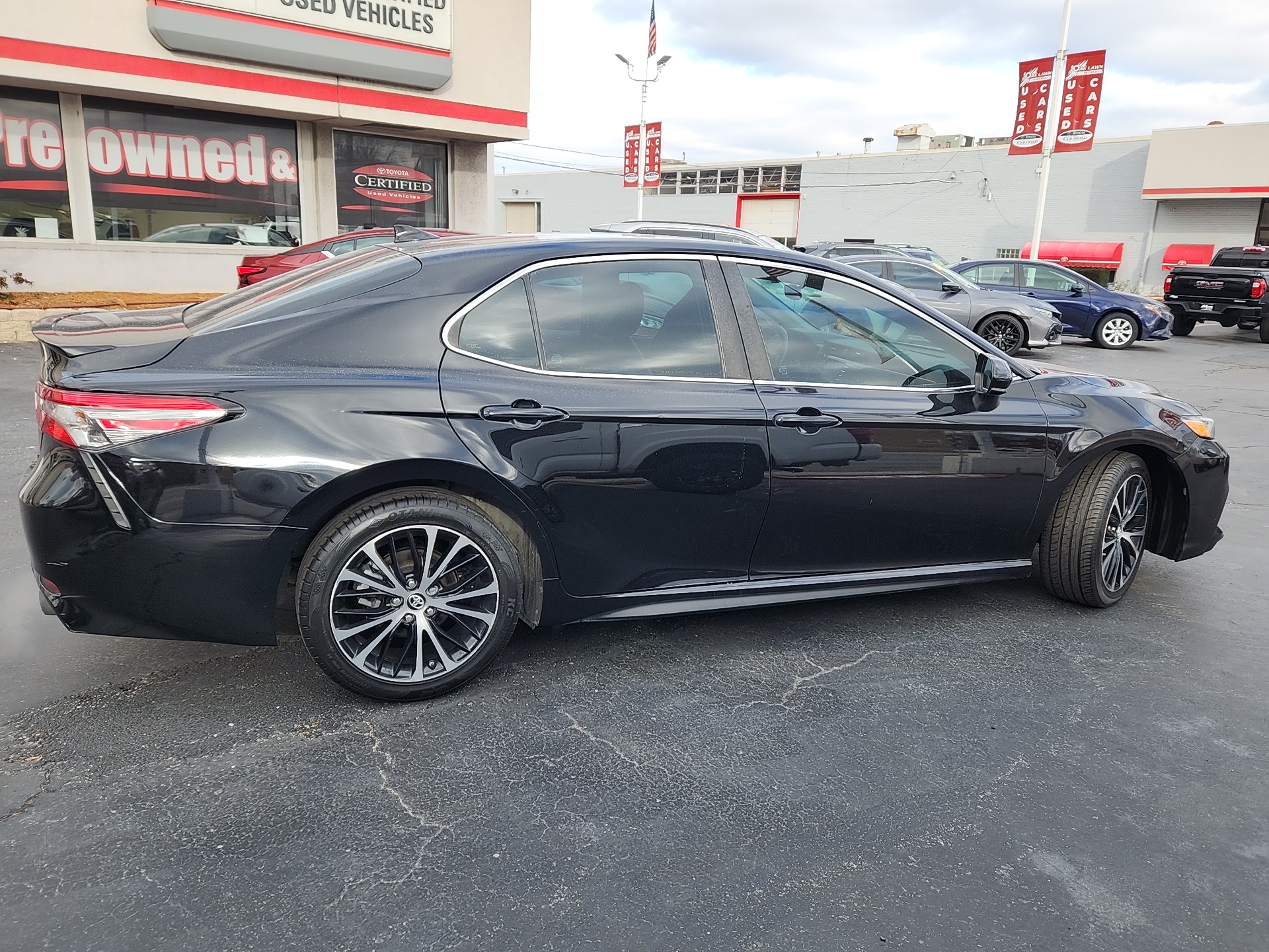 2019 Toyota Camry SE 8