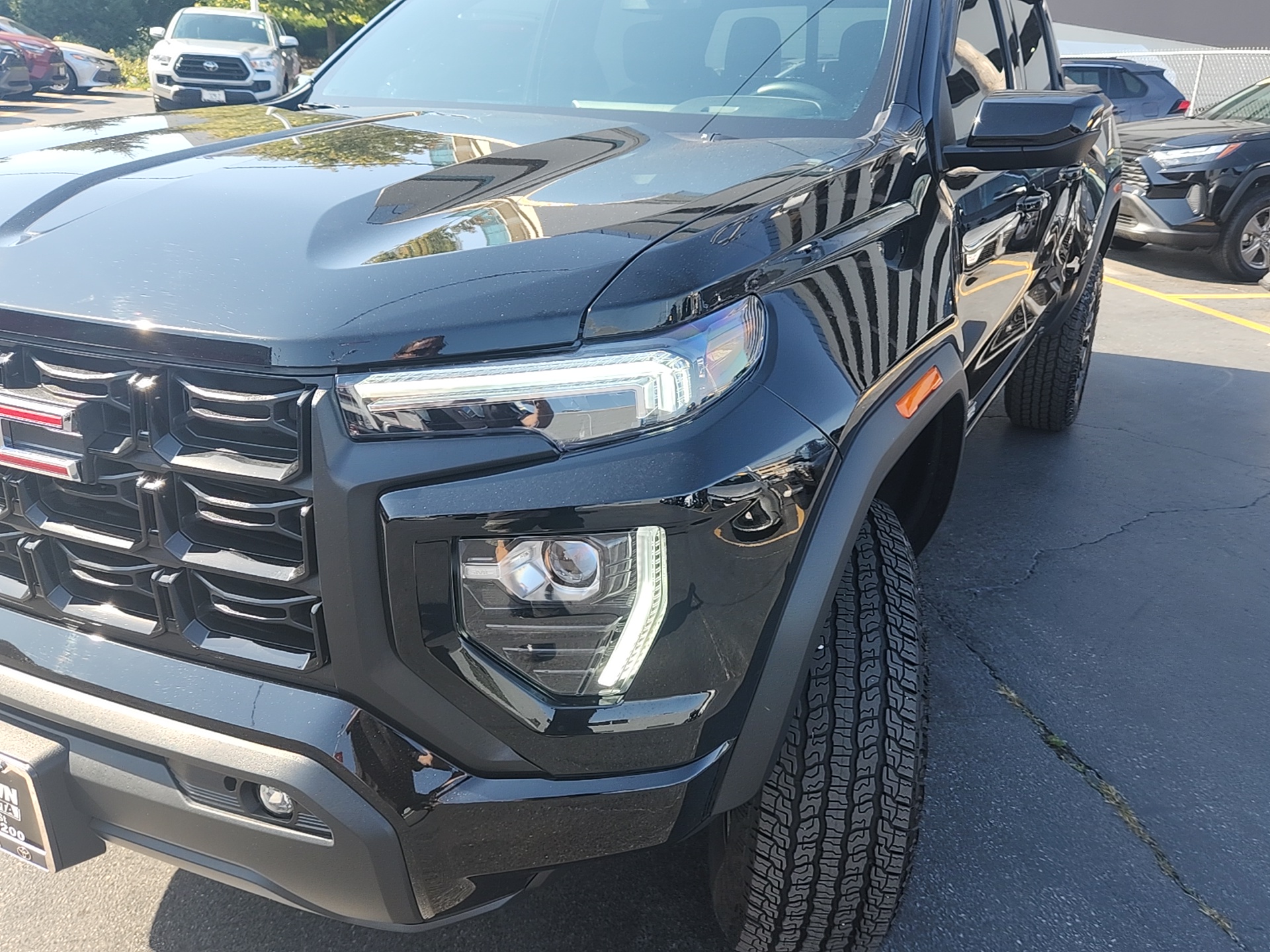 2023 GMC Canyon 2WD Elevation 9