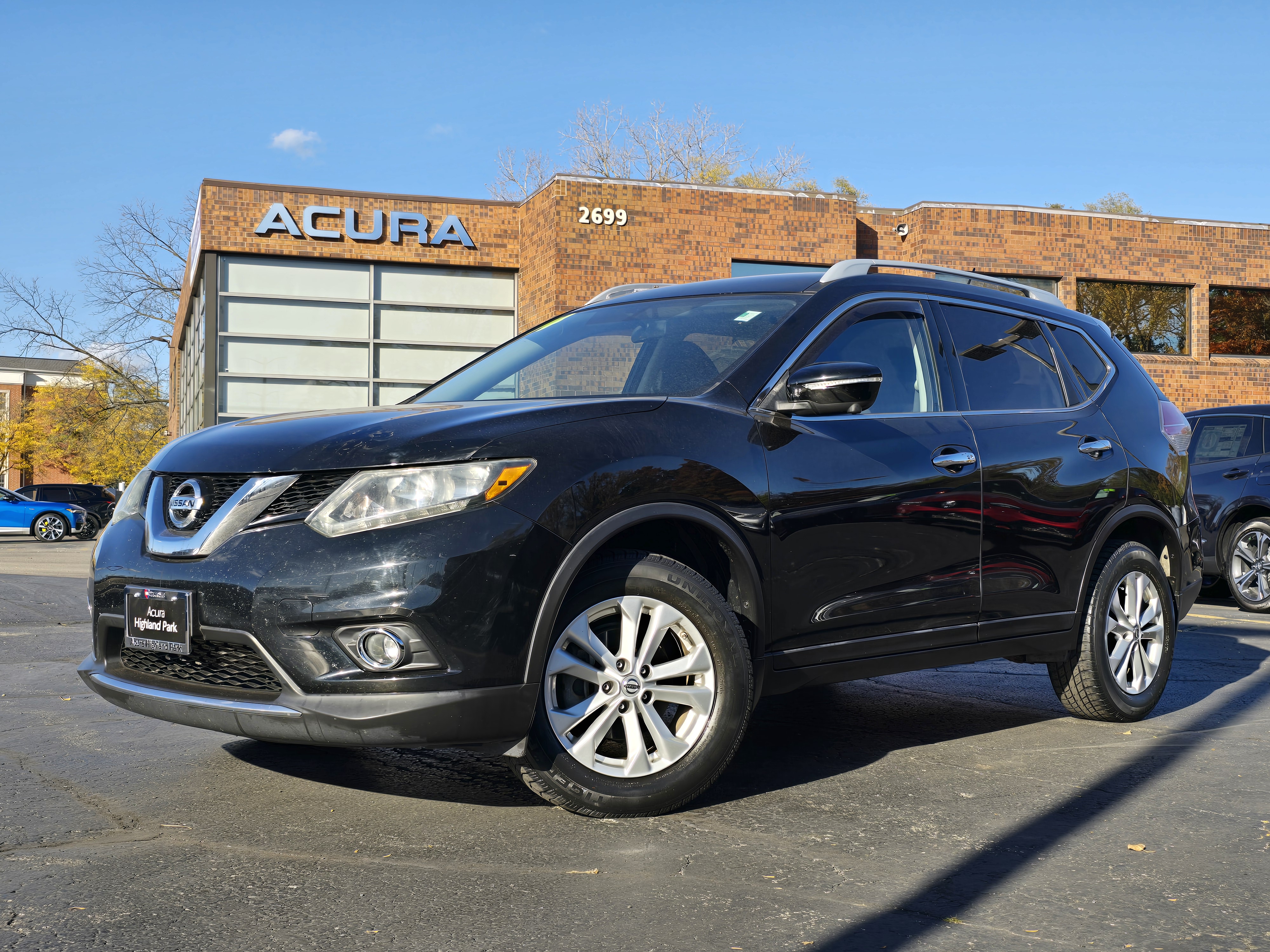 2014 Nissan Rogue SV 1