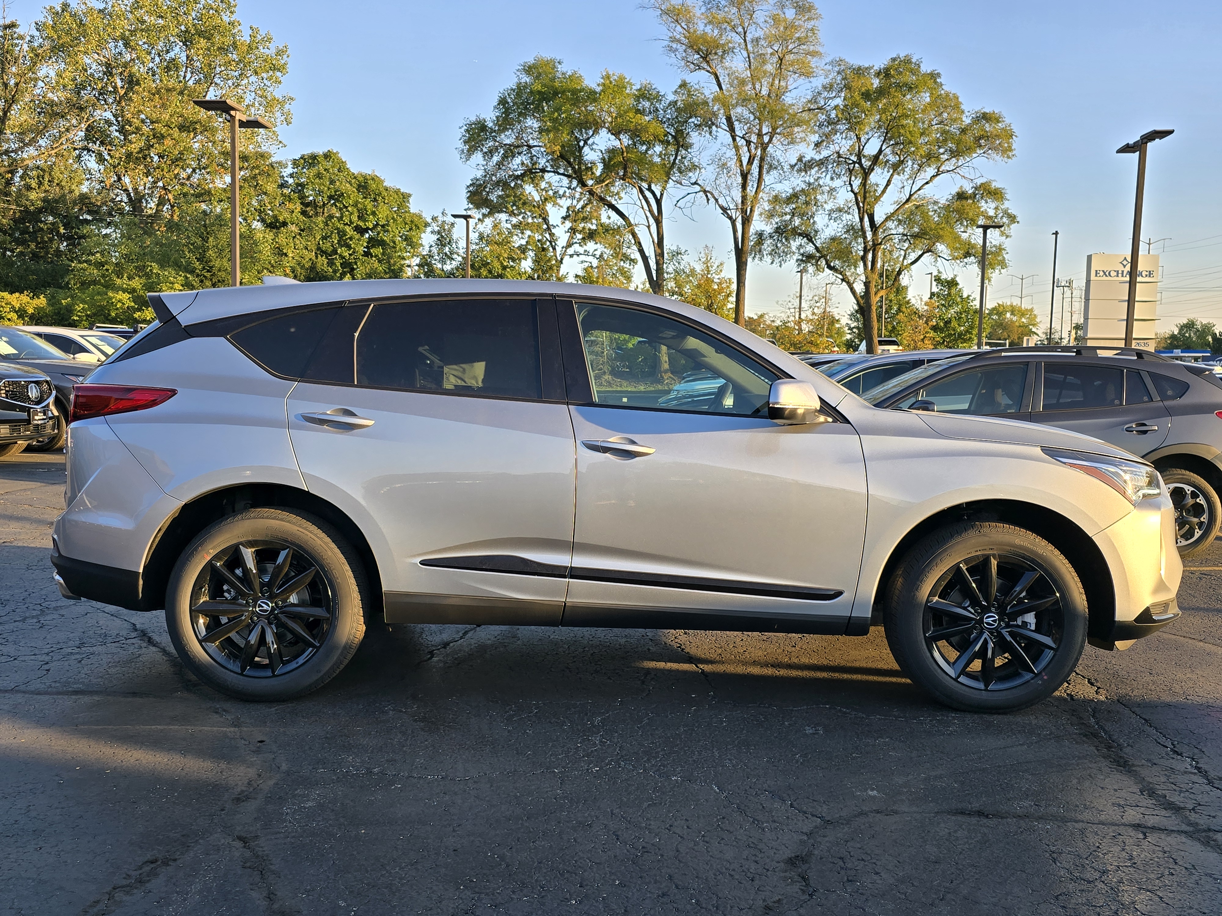 2025 Acura RDX Base 26