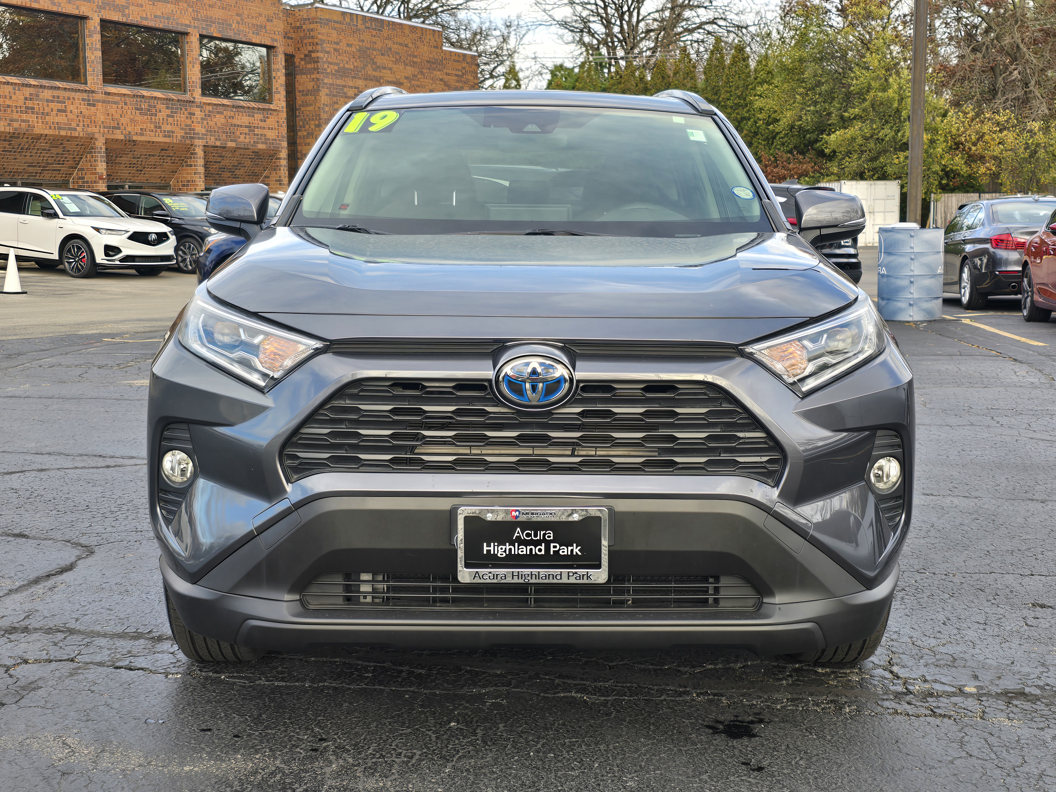 2019 Toyota RAV4 Hybrid XLE 24