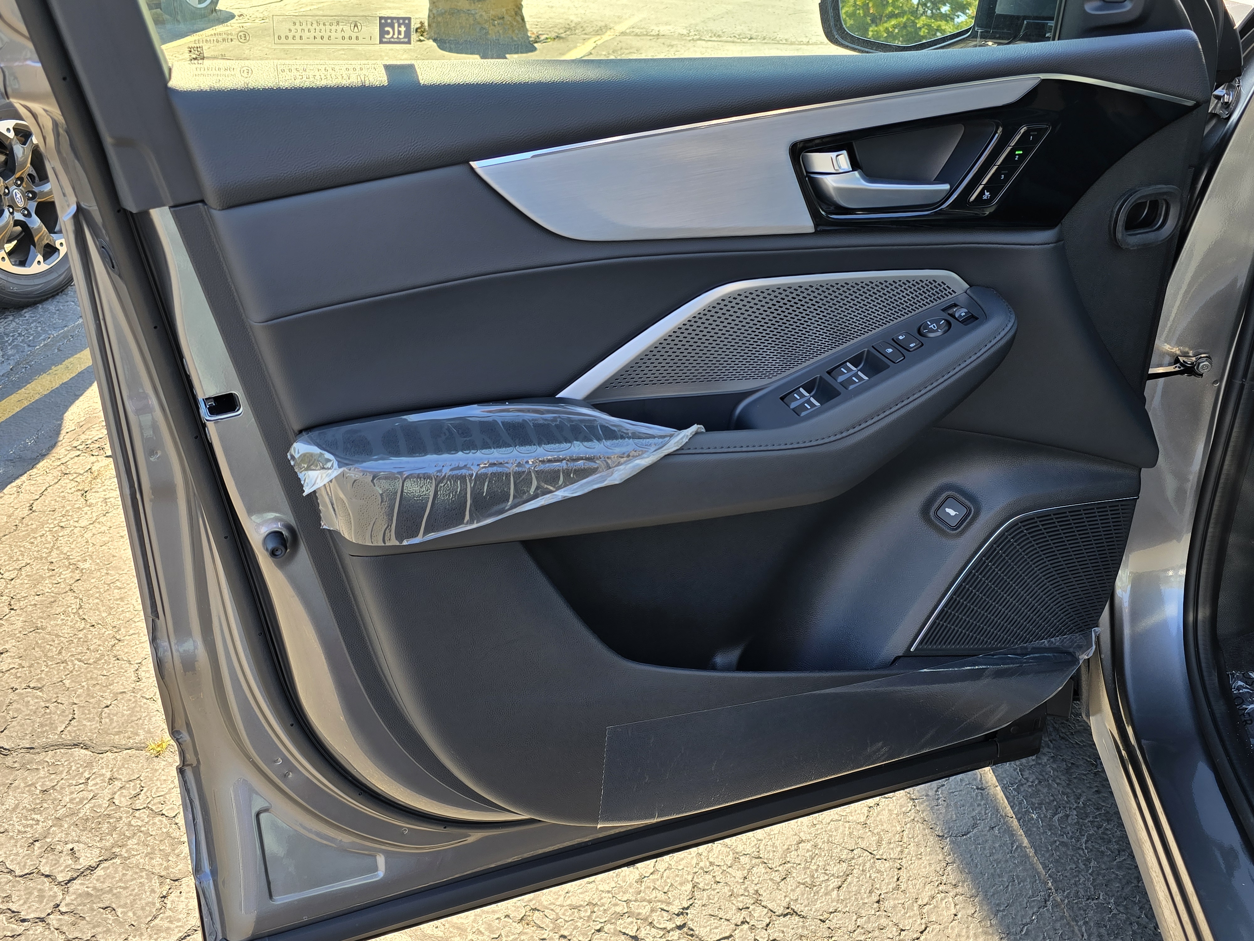 2025 Acura MDX Base 18