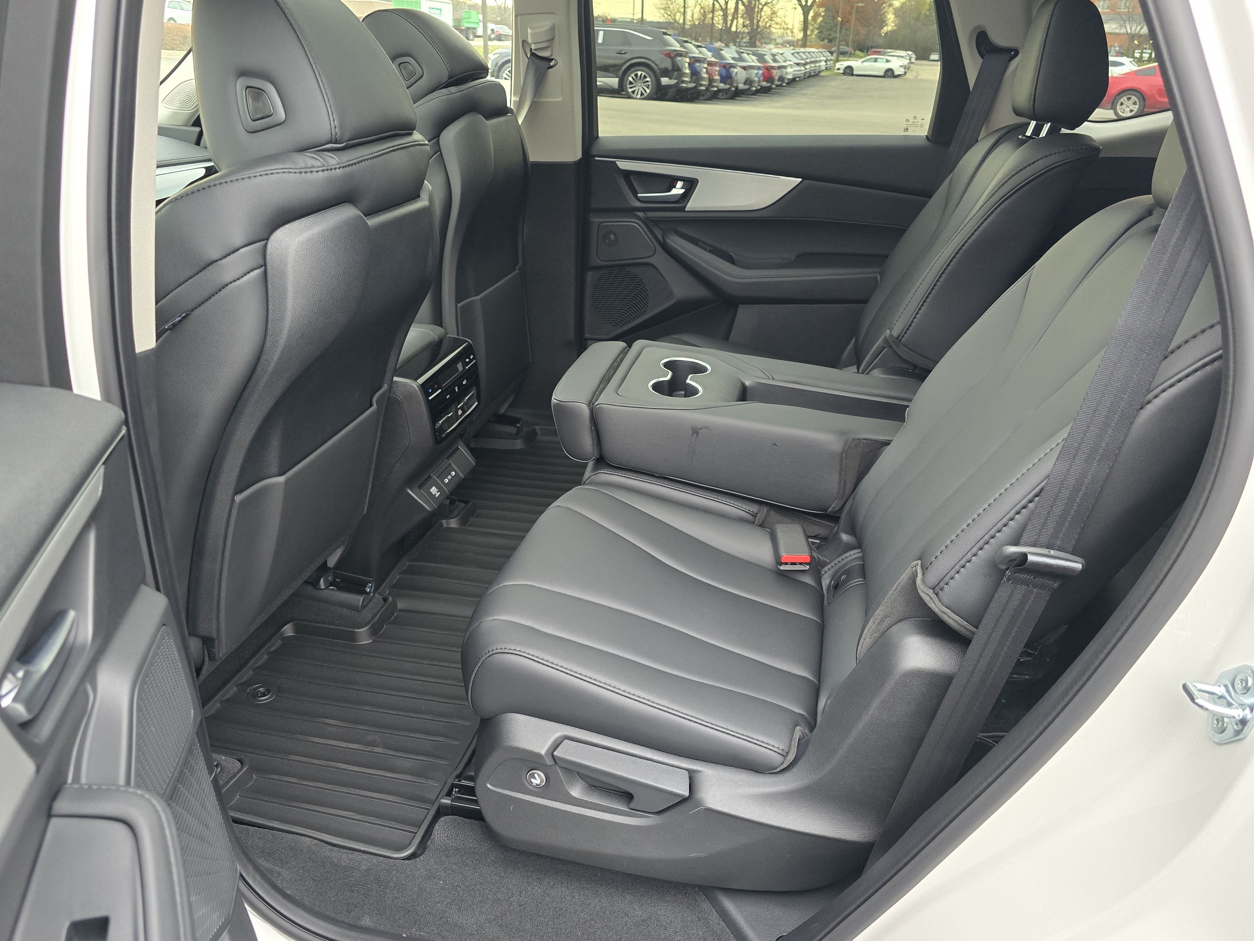 2025 Acura MDX Base 21