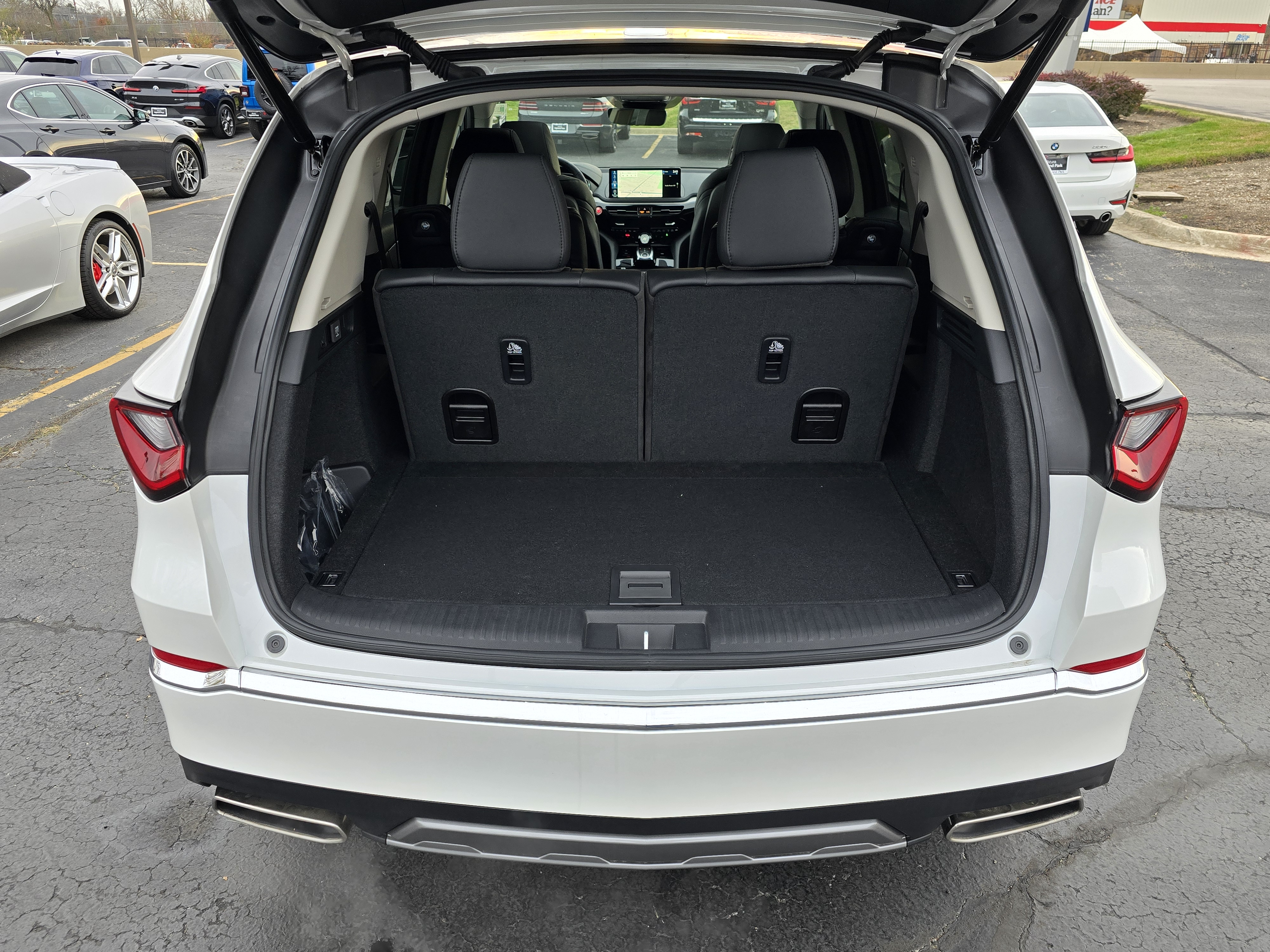 2025 Acura MDX Base 23