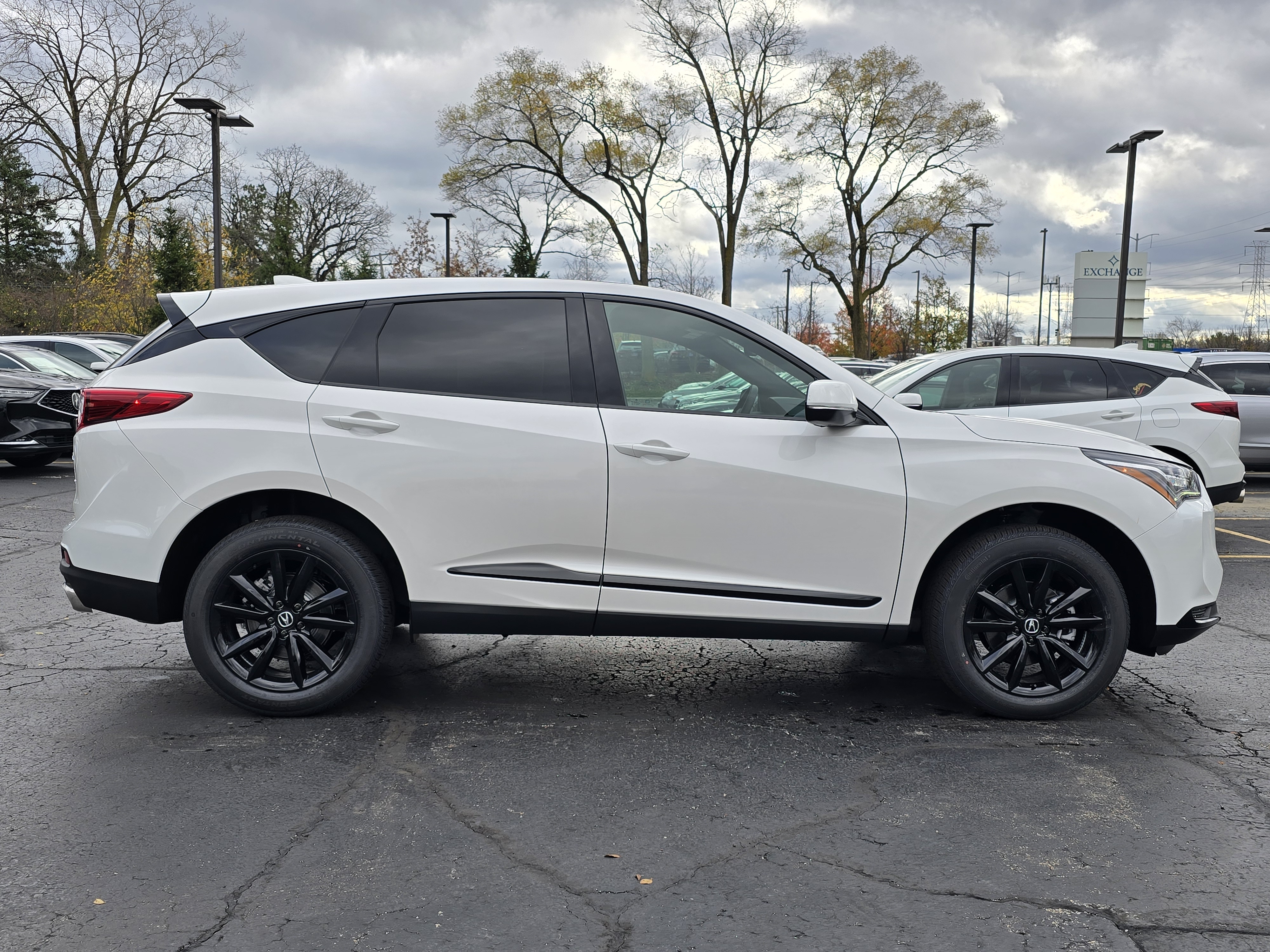 2025 Acura RDX Base 27