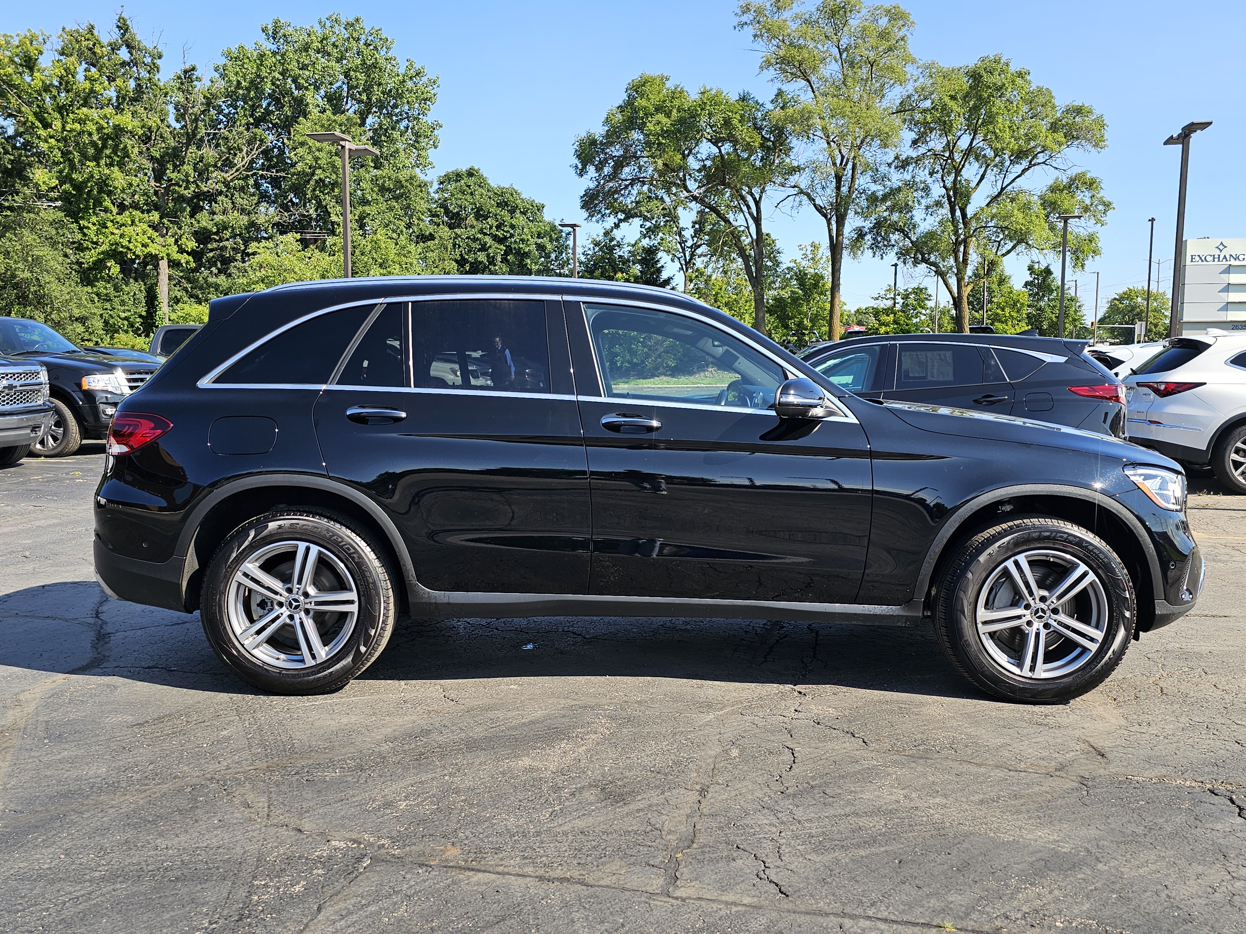 2022 Mercedes-Benz GLC GLC 300 23