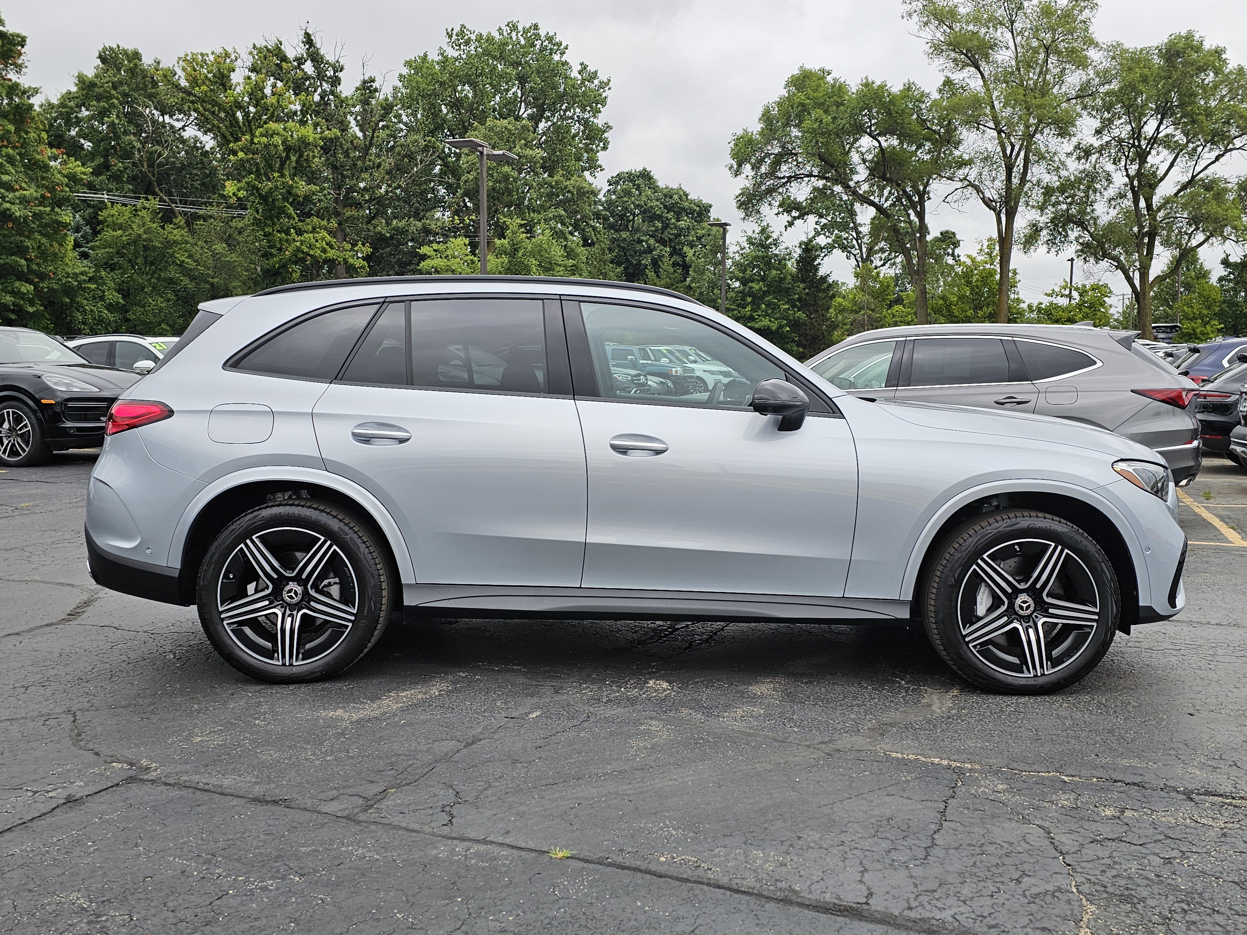 2023 Mercedes-Benz GLC GLC 300 23