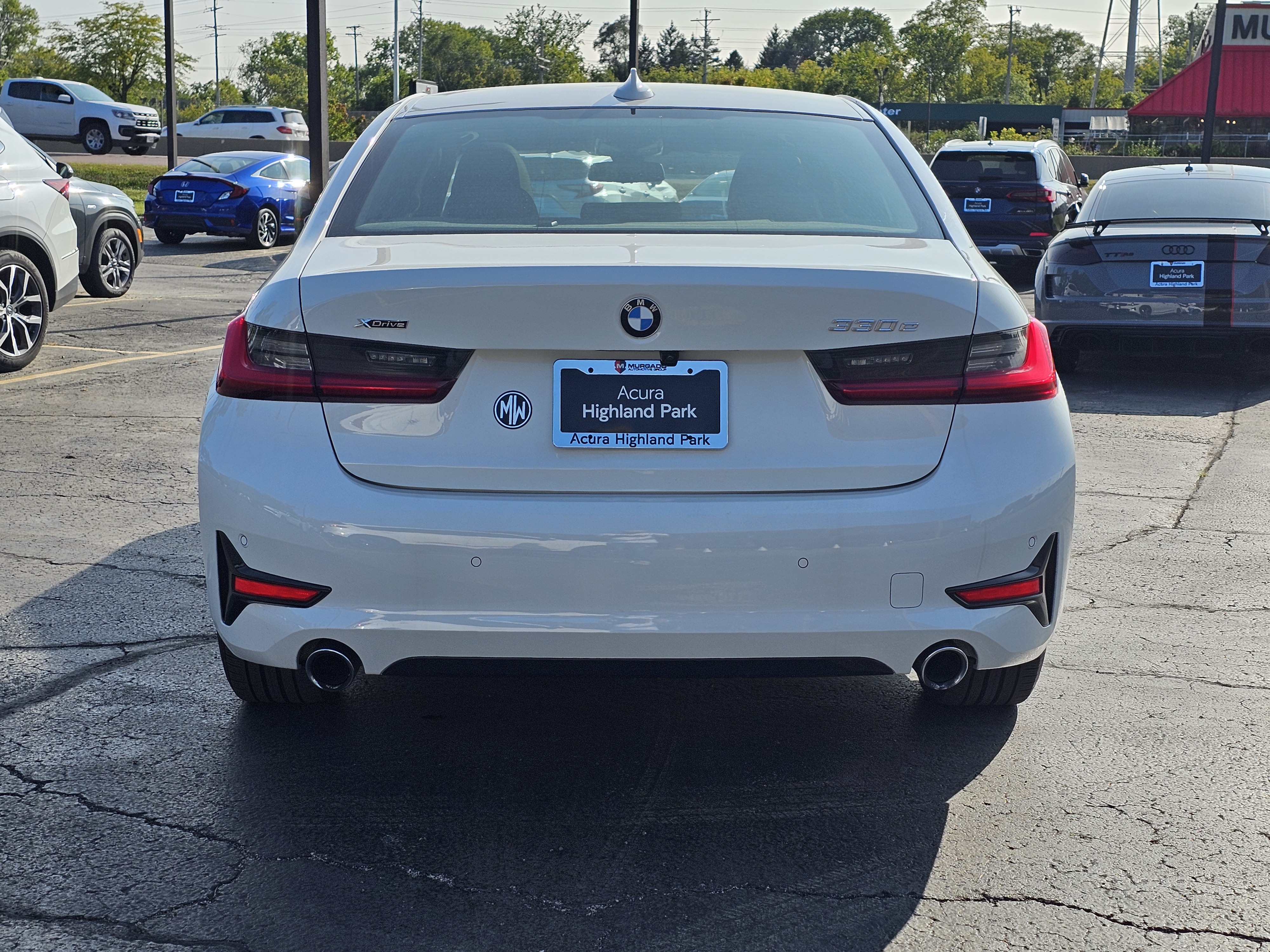 2021 BMW 3 Series 330e xDrive 26