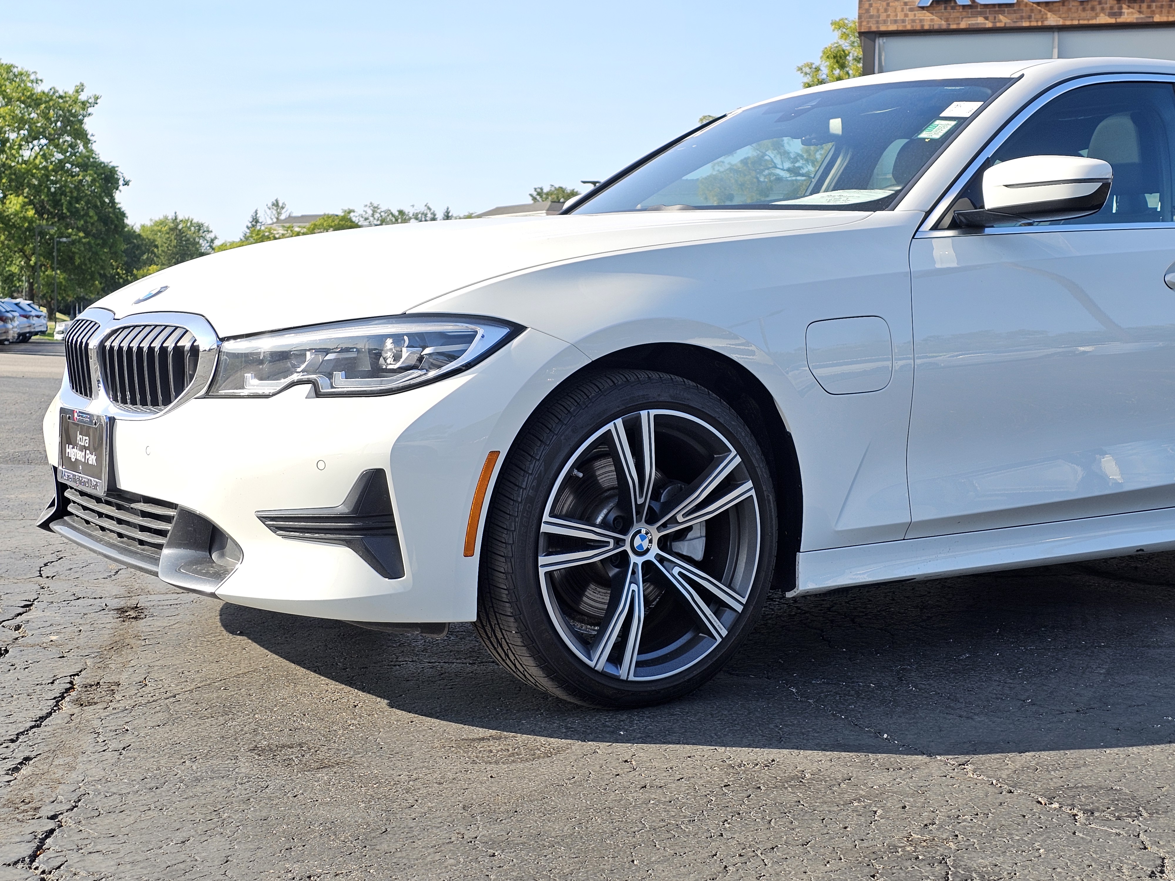 2021 BMW 3 Series 330e xDrive 27