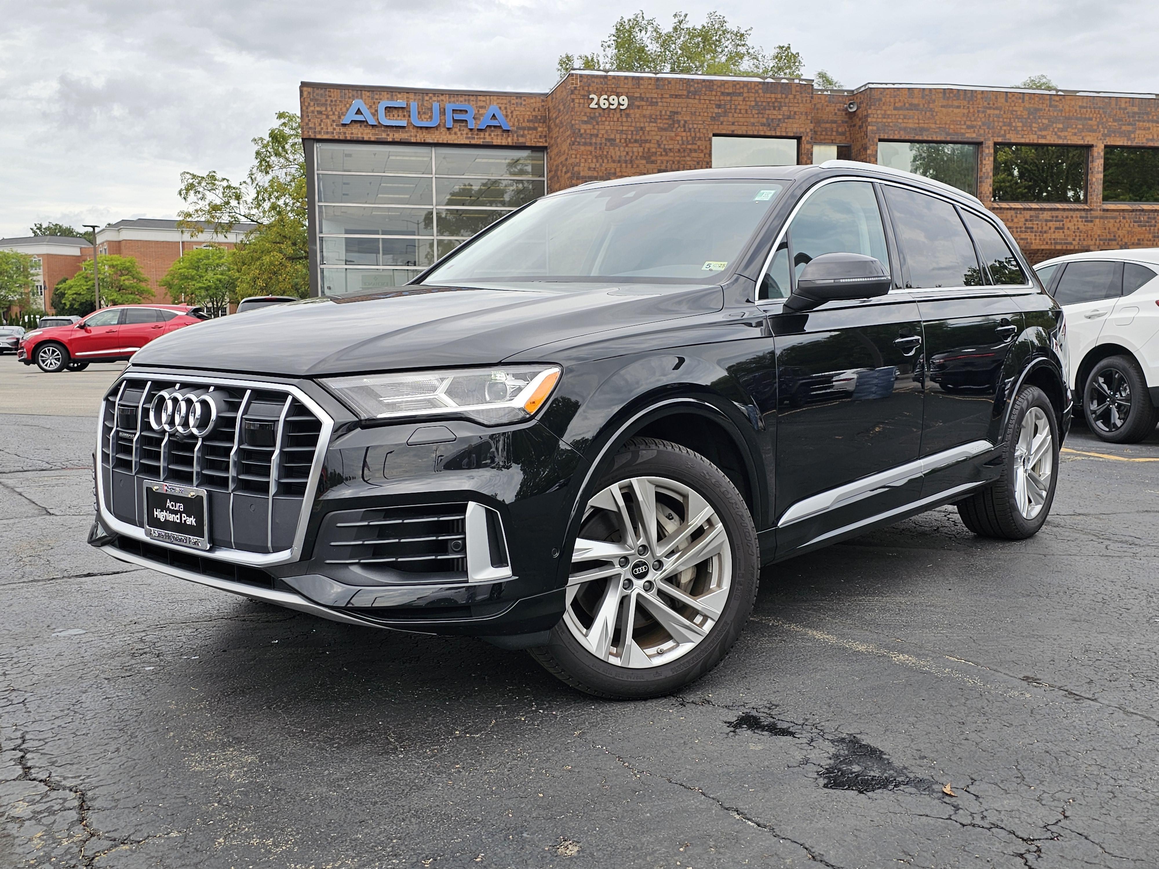 2023 Audi Q7 55 Premium Plus 1