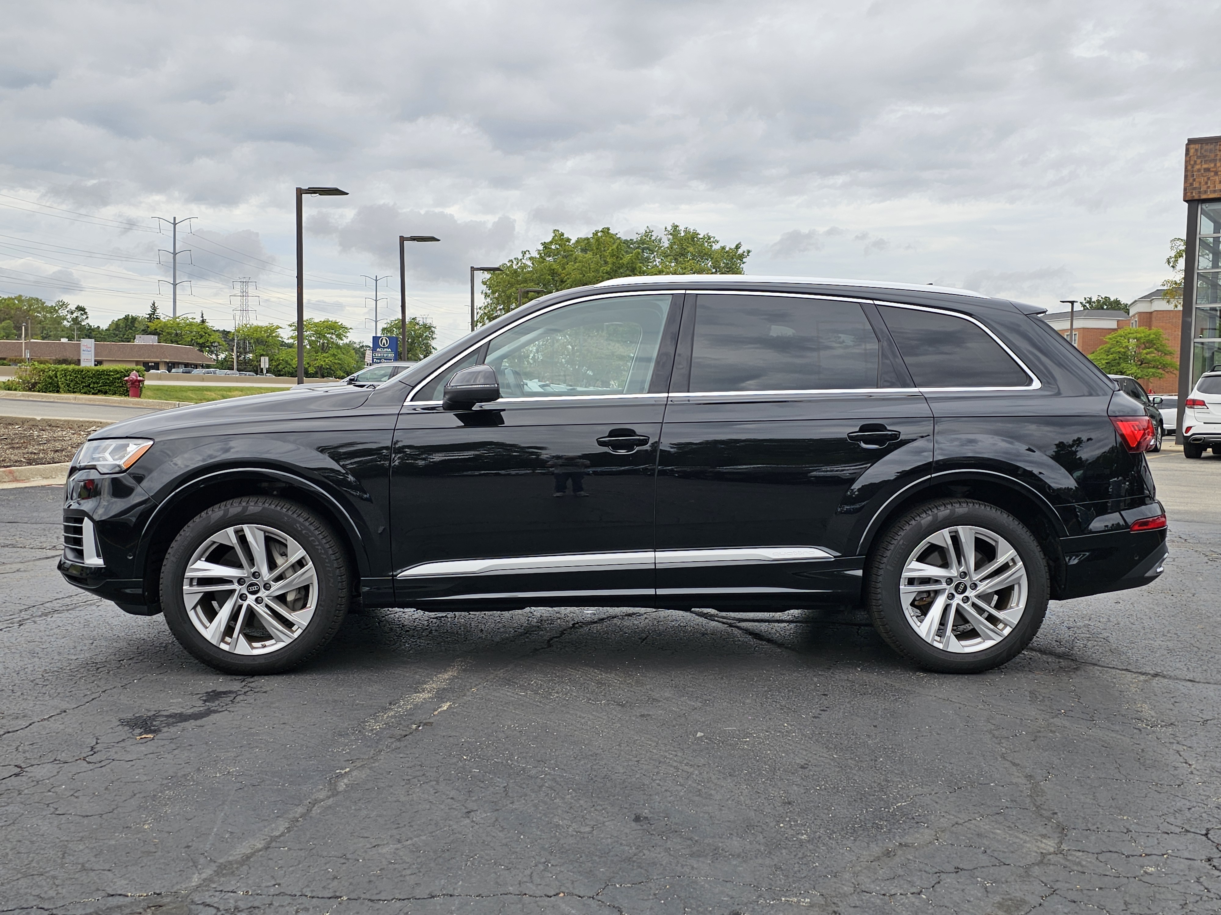 2023 Audi Q7 55 Premium Plus 2