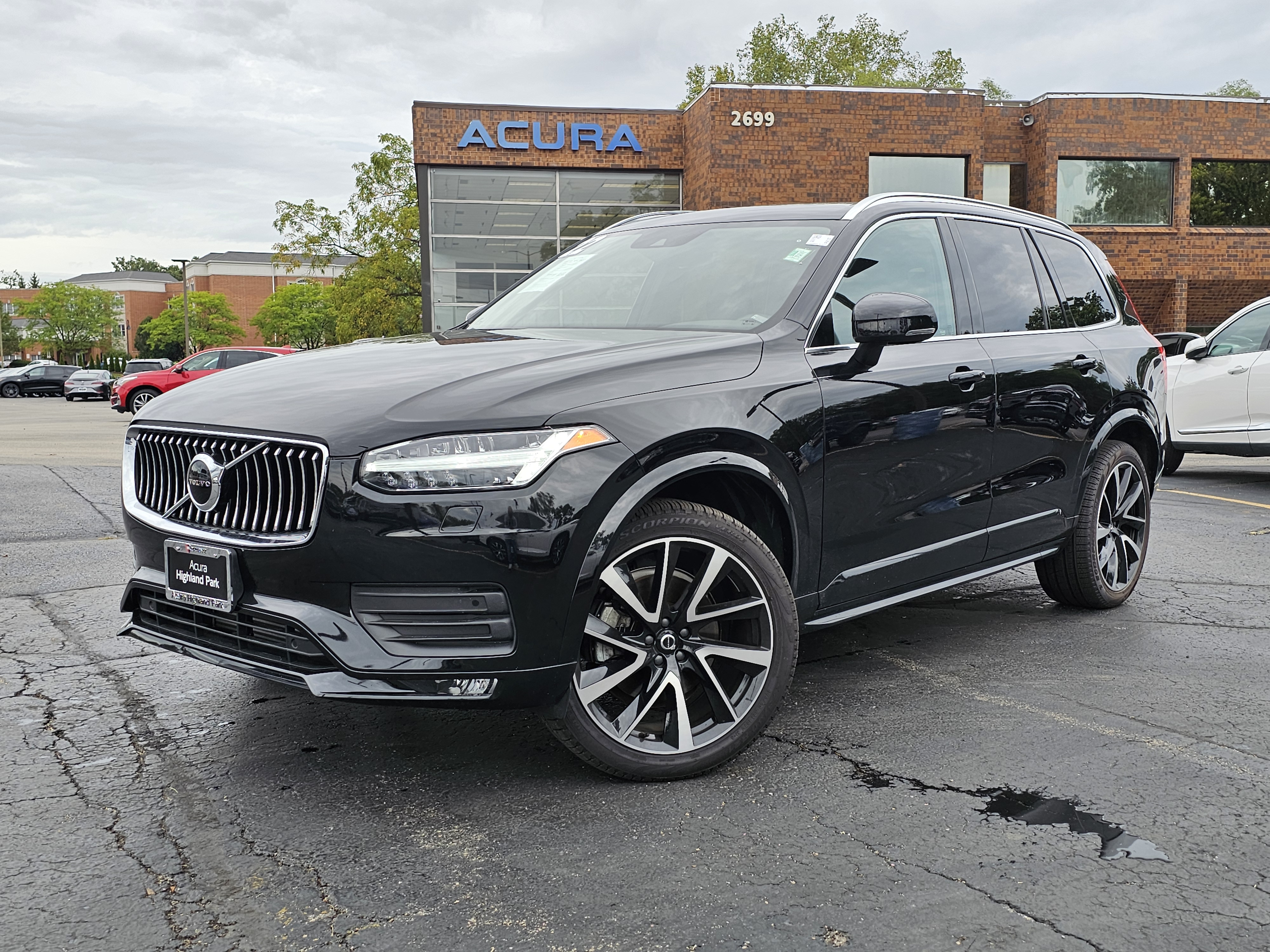 2022 Volvo XC90 T6 Momentum 1