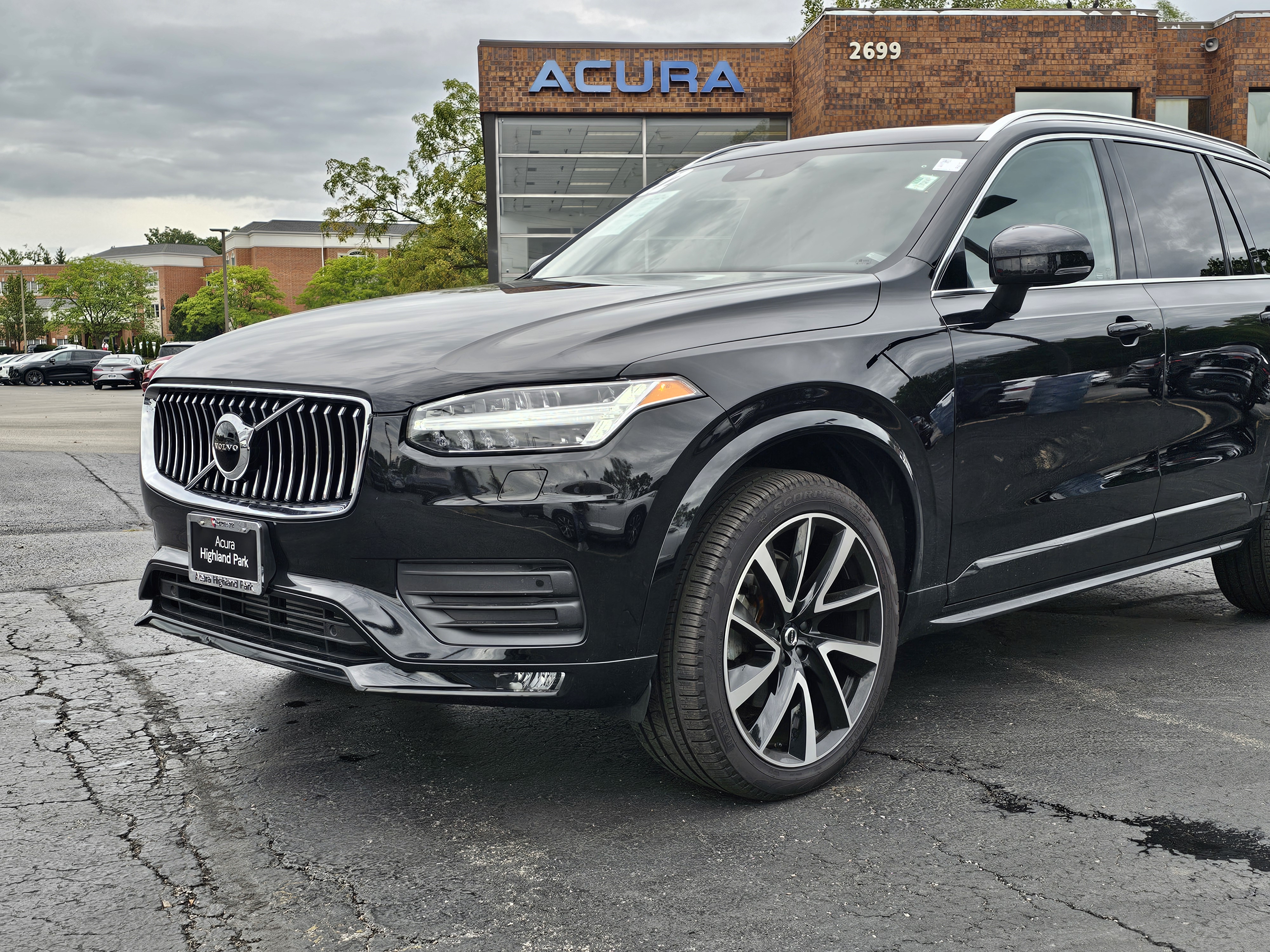 2022 Volvo XC90 T6 Momentum 28